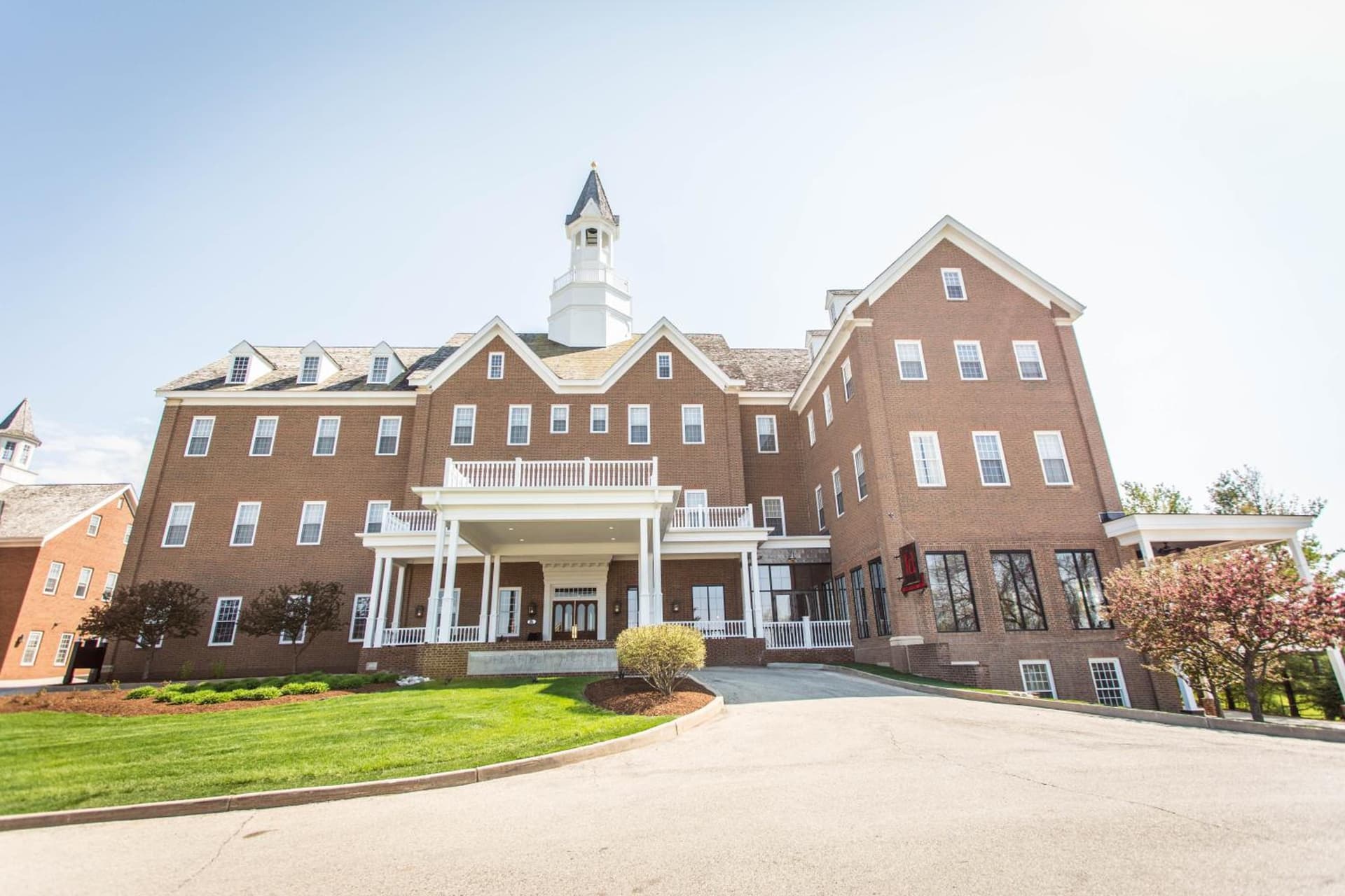 The Delafield Hotel interior in Delafield, WI — gallery photo 2