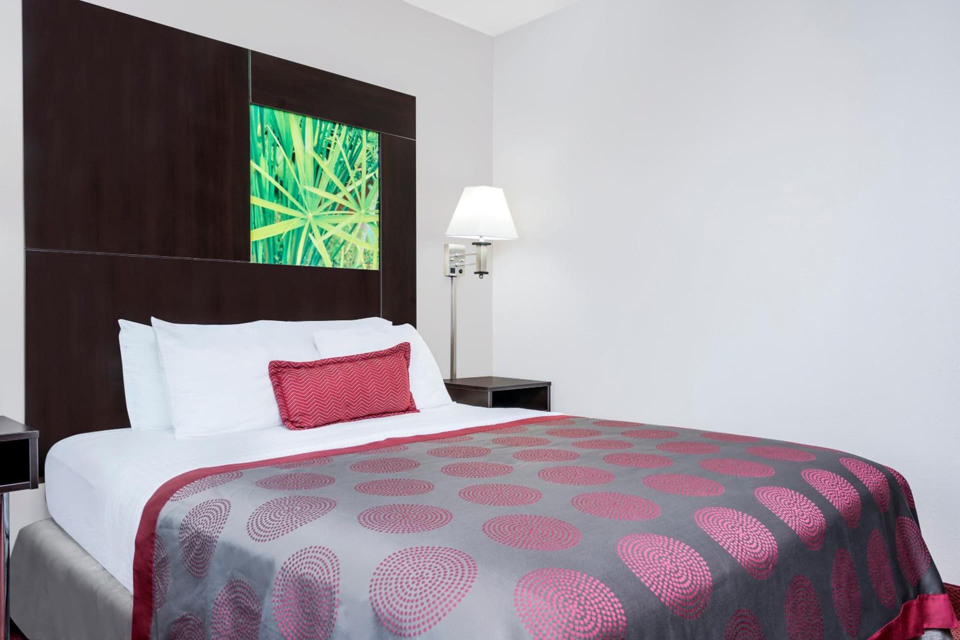 Ramada by Wyndham Minneapolis Golden Valley gallery photo in Minneapolis, MN — image 21