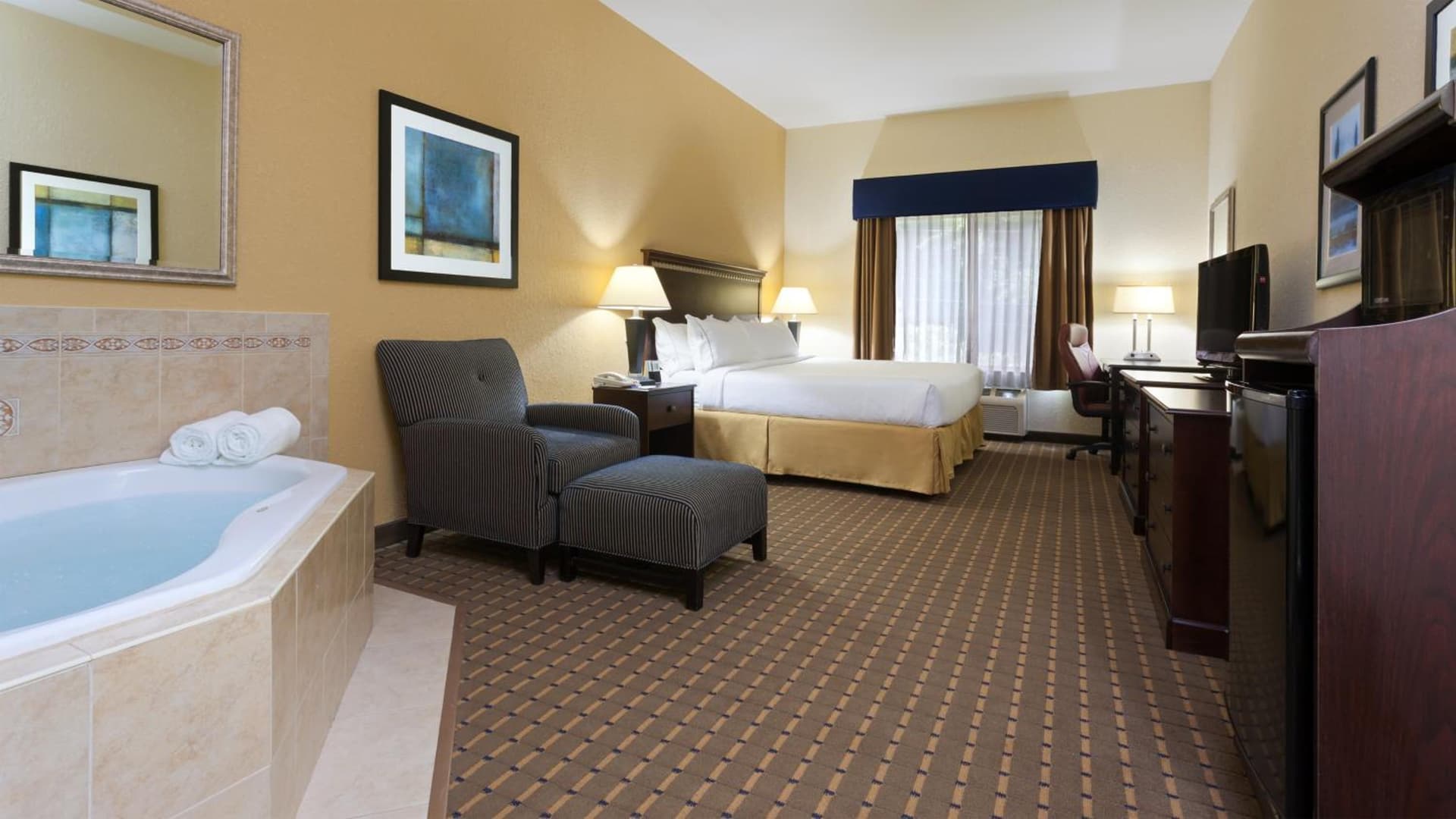 Holiday Inn Express and Suites Allentown West by IHG gallery photo in Allentown, PA — image 35