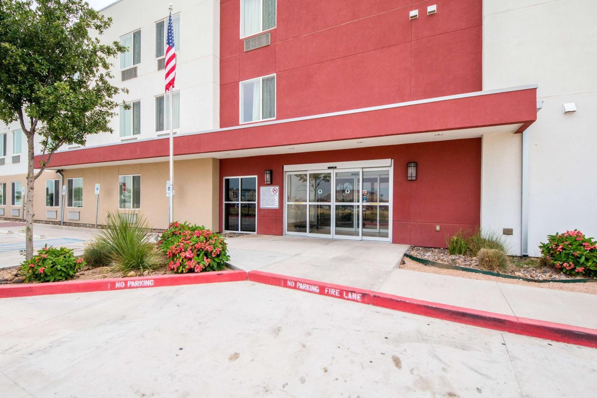 Motel 6-Laredo, TX - Airport gallery photo in Laredo, TX — image 37