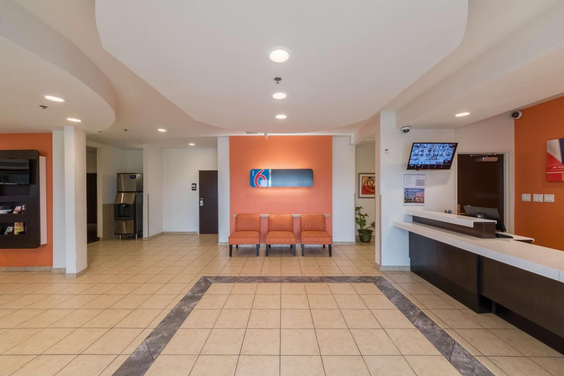 Motel 6-Laredo, TX - Airport gallery photo in Laredo, TX — image 12