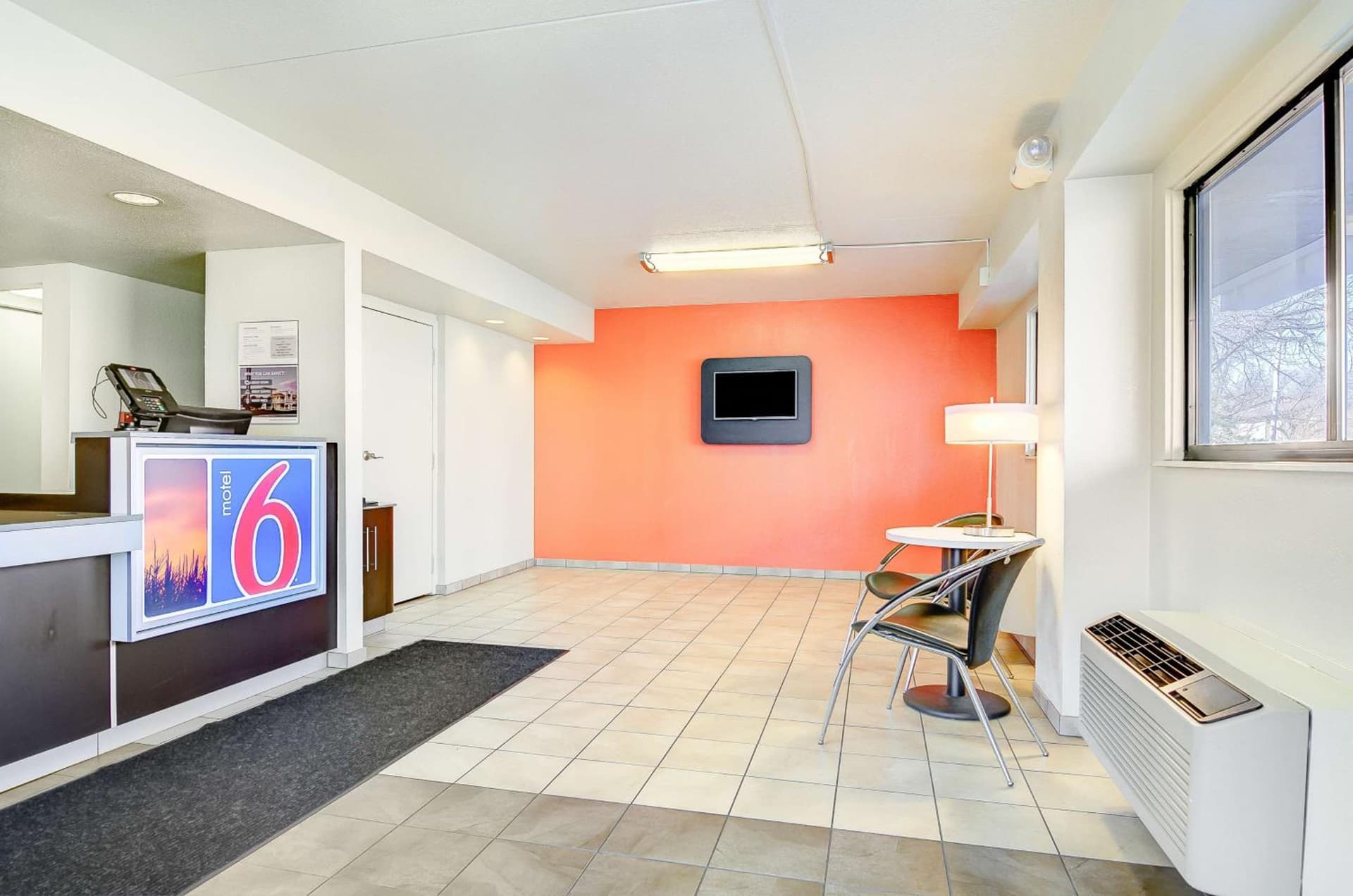 Economy Suites Springfield - Extended Stay gallery photo in Springfield, MO — image 13