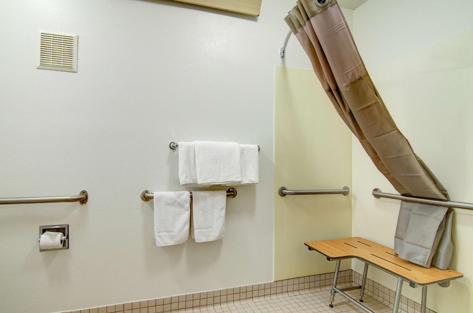 Economy Suites Springfield - Extended Stay gallery photo in Springfield, MO — image 21