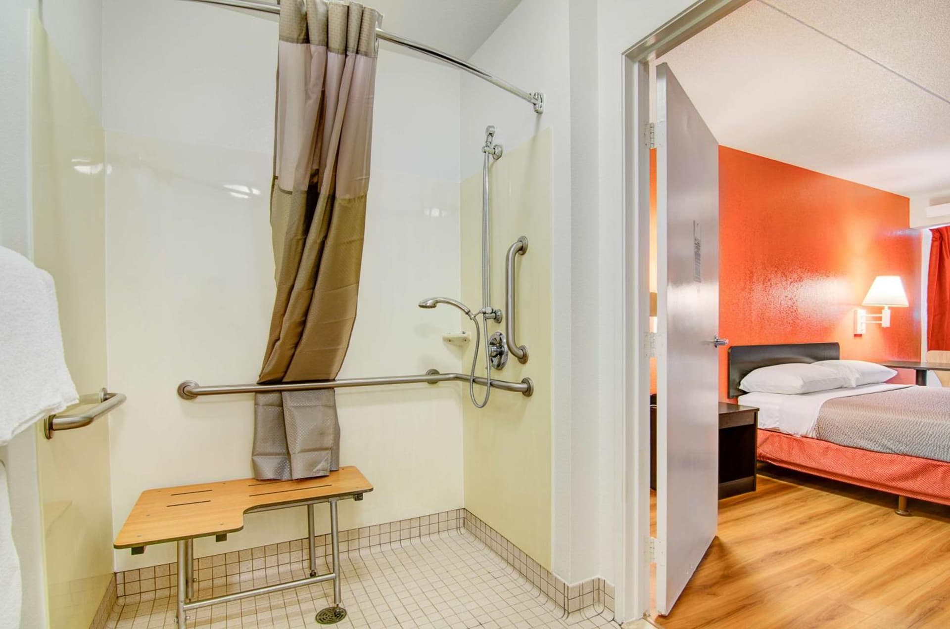 Economy Suites Springfield - Extended Stay gallery photo in Springfield, MO — image 18