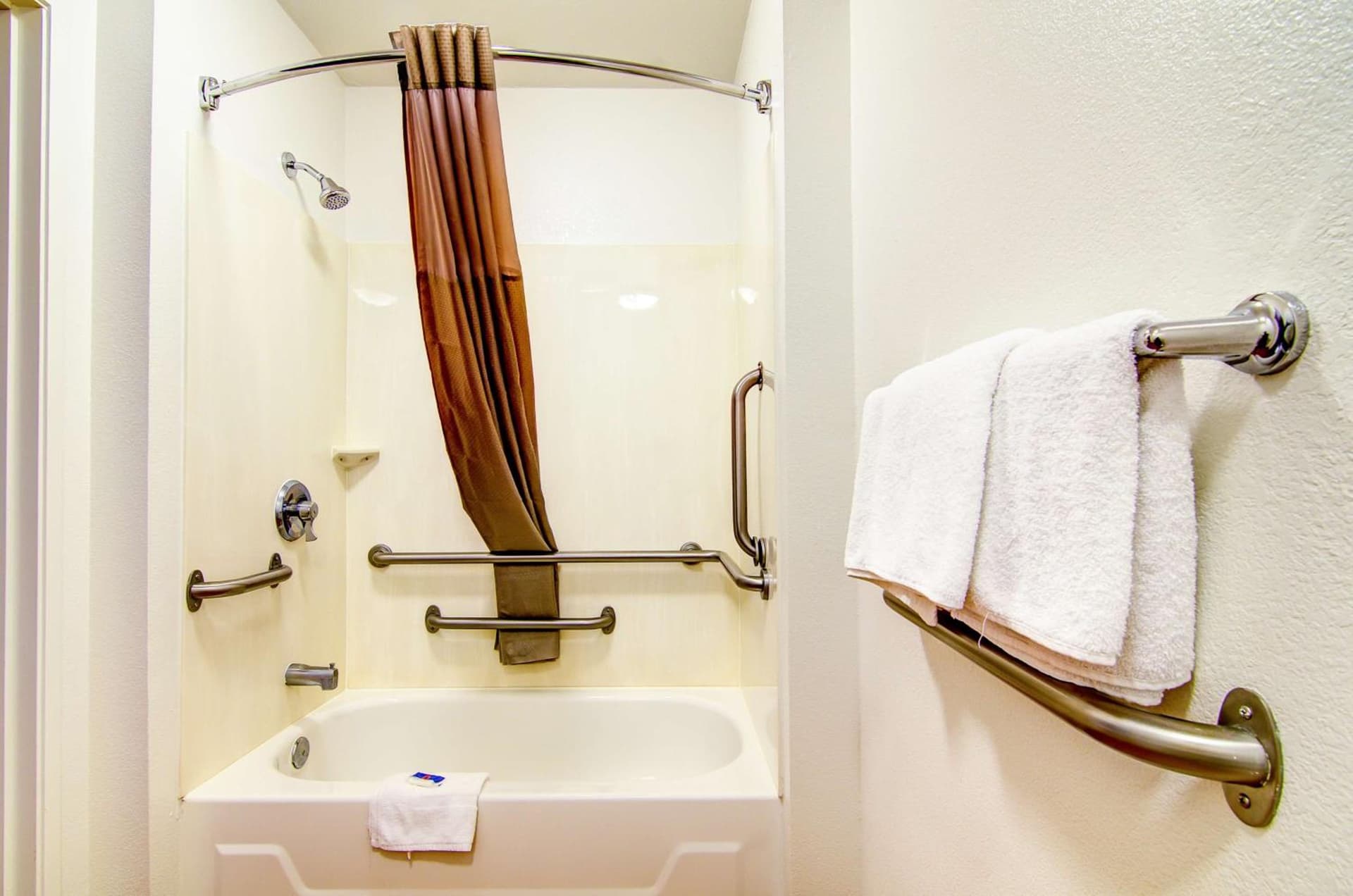 Economy Suites Springfield - Extended Stay gallery photo in Springfield, MO — image 27