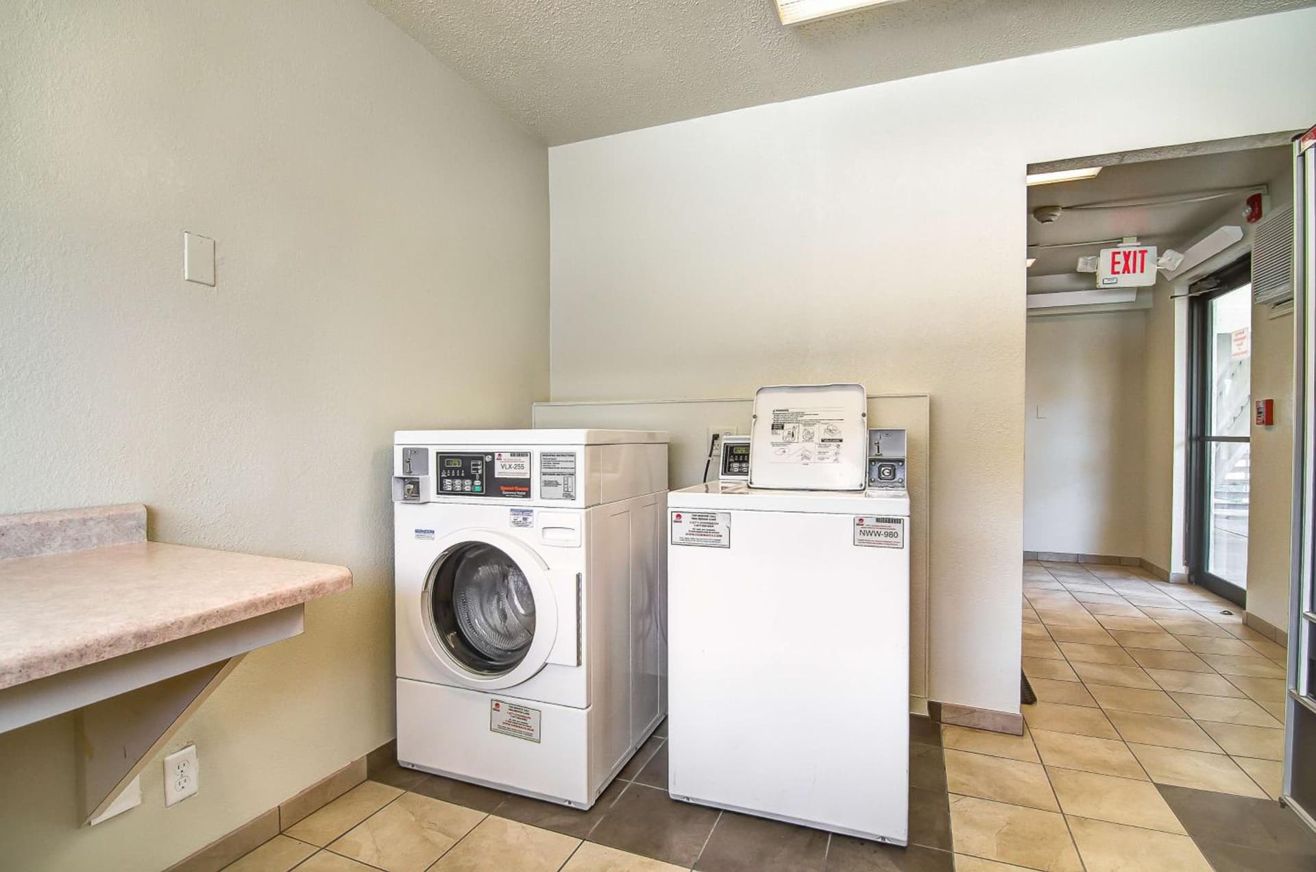 Economy Suites Springfield - Extended Stay gallery photo in Springfield, MO — image 26