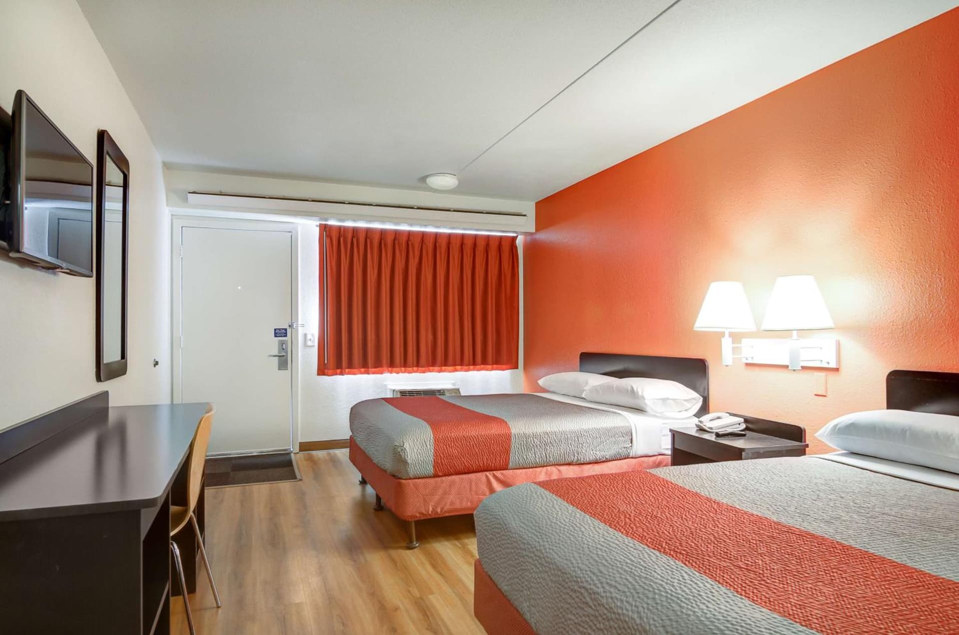 Economy Suites Springfield - Extended Stay interior in Springfield, MO — gallery photo 2