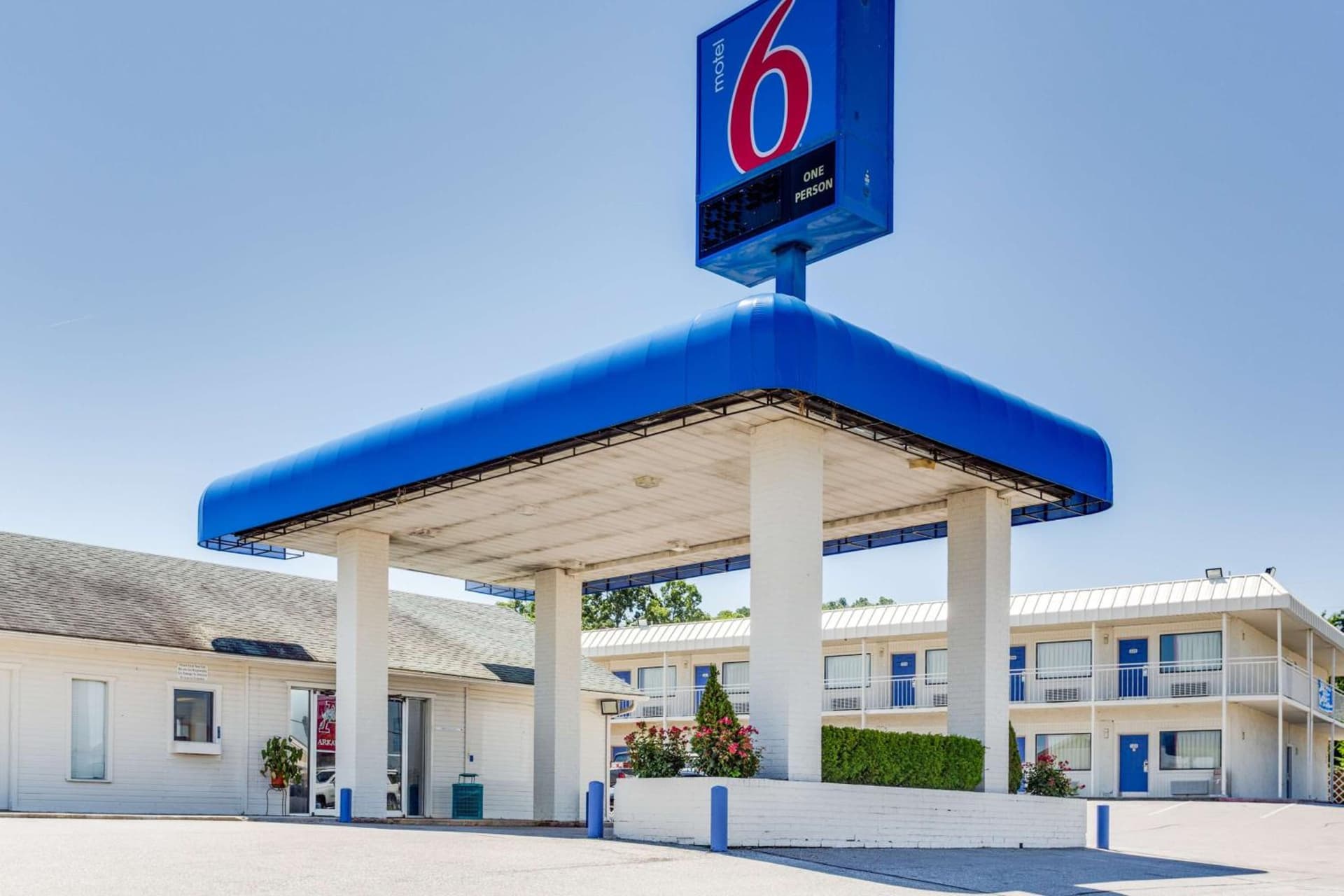 Motel 6-Fayetteville, AR gallery photo in Fayetteville, AR — image 6