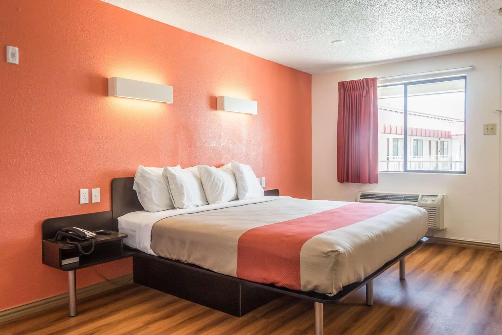 Motel 6-Mesquite, TX - Rodeo - Convention Ctr gallery photo in Mesquite, TX — image 13