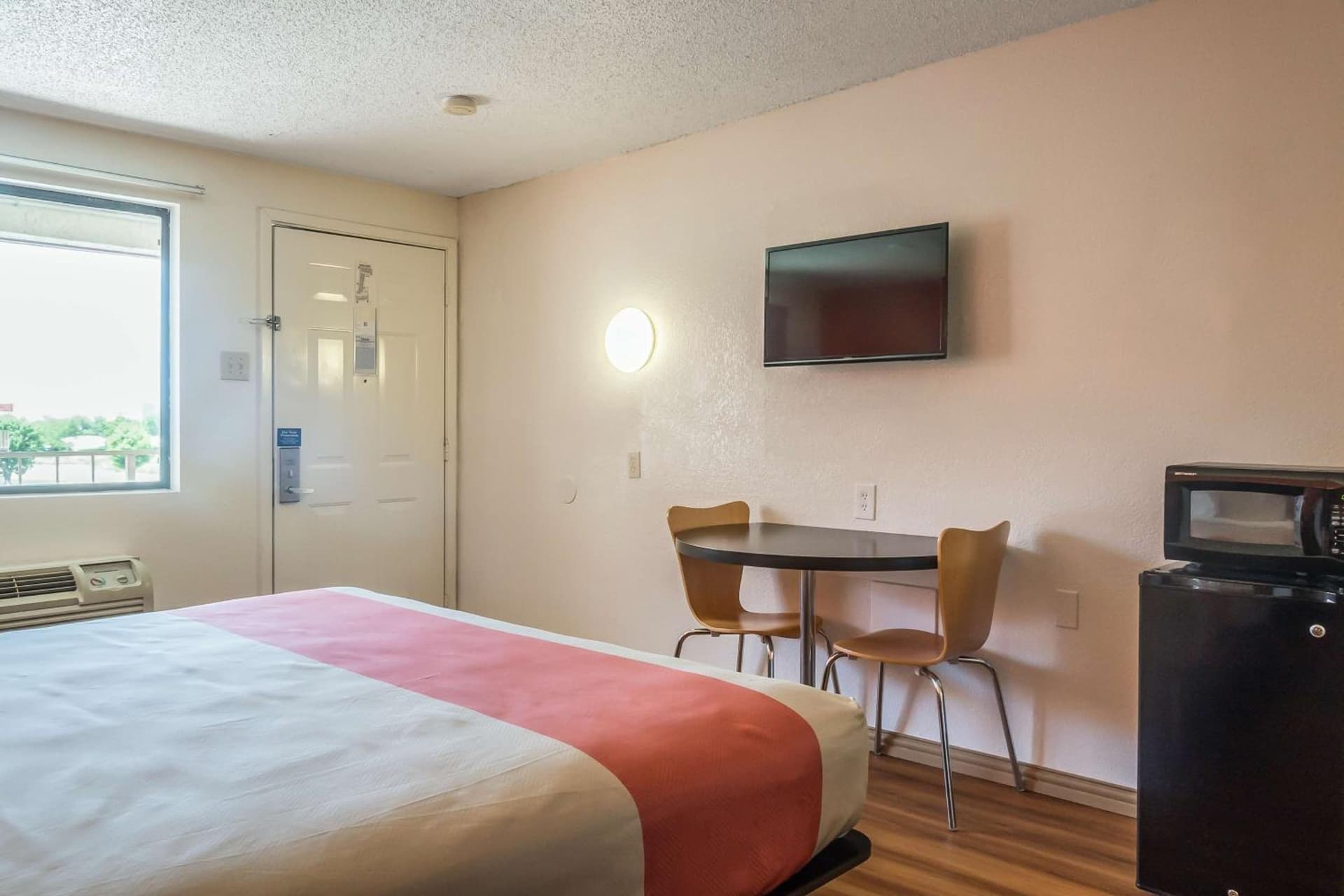 Motel 6-Mesquite, TX - Rodeo - Convention Ctr gallery photo in Mesquite, TX — image 29