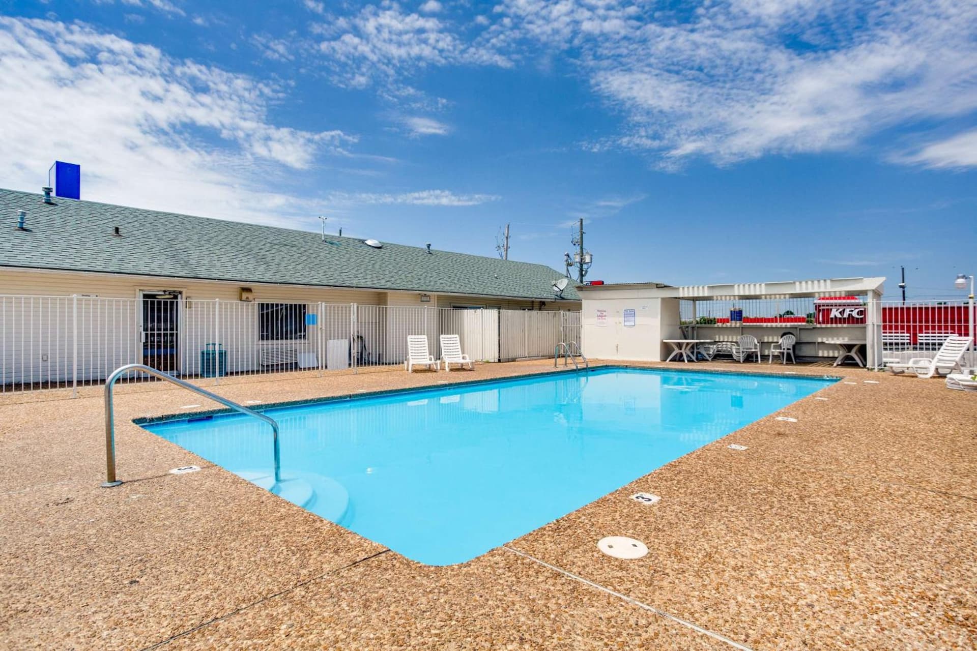 Motel 6-Fayetteville, AR gallery photo in Fayetteville, AR — image 5