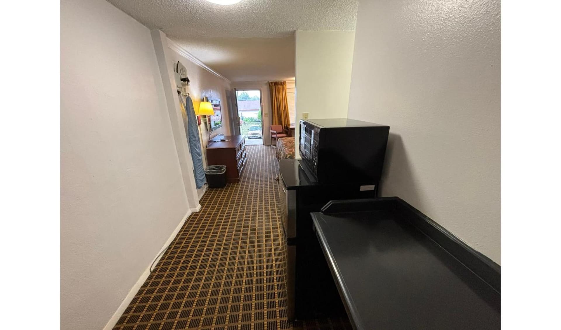 Hotel O Haven Inn Huntsville AL US 72 property views in Huntsville, AL — gallery photo 3