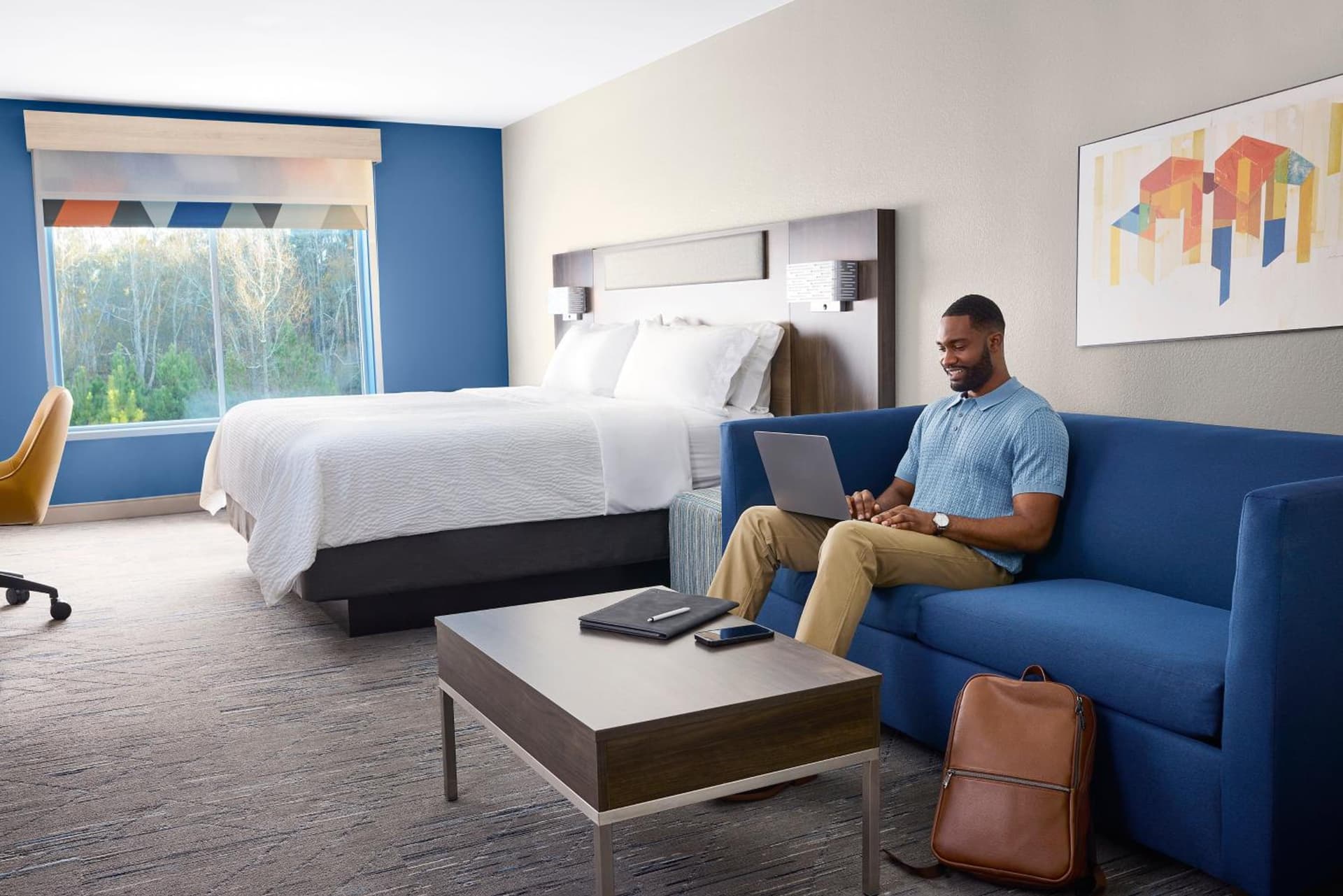 Holiday Inn Express & Suites Calera North by IHG interior in Calera, AL — gallery photo 2