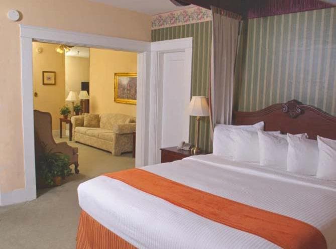Historic Santa Maria Inn gallery photo in Santa Maria, CA — image 20