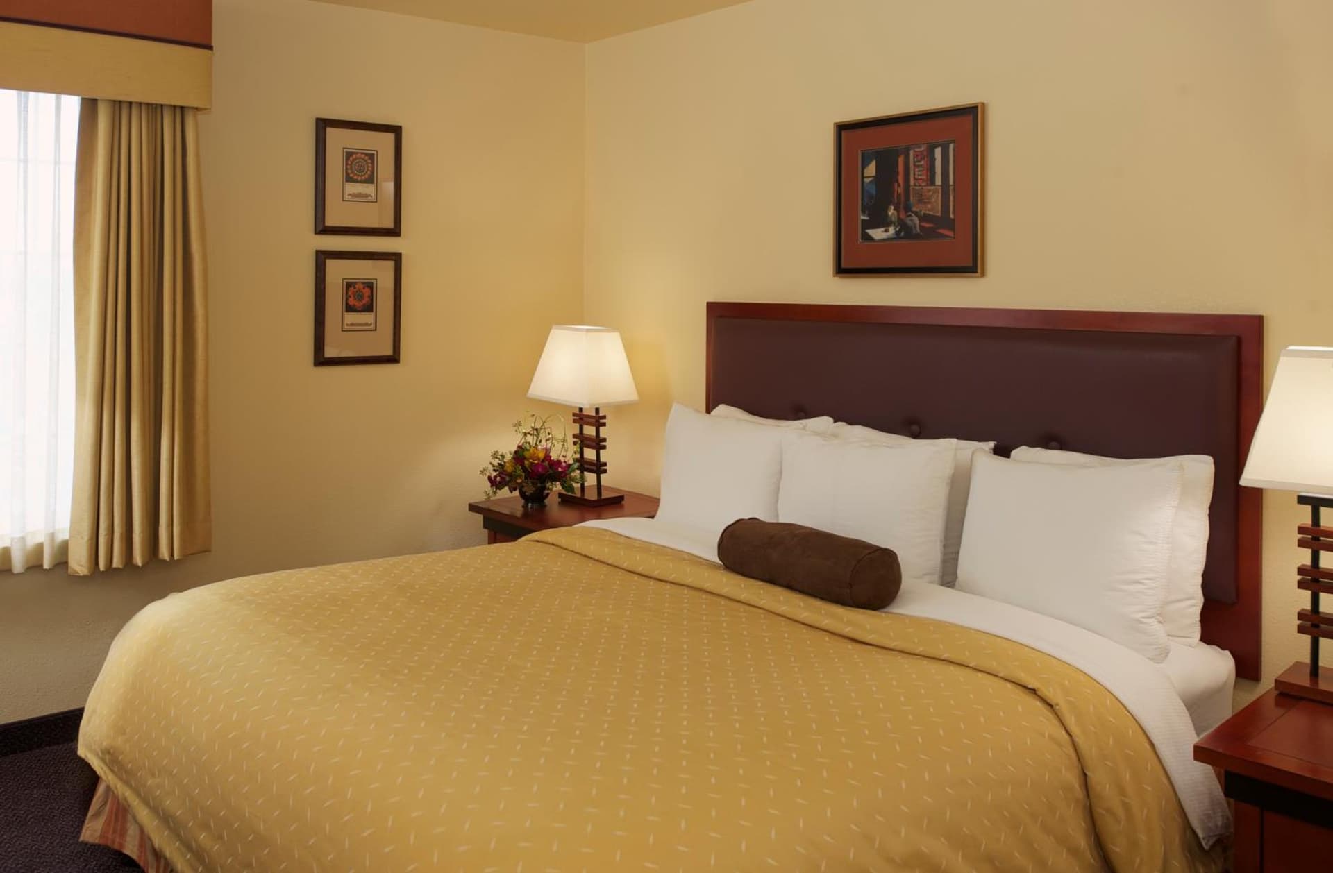 Larkspur Landing Extended Stay Suites Renton gallery photo in Renton, WA — image 4