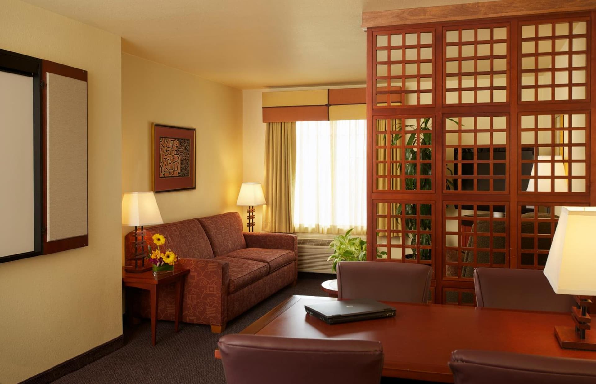 Larkspur Landing Extended Stay Suites Renton gallery photo in Renton, WA — image 8