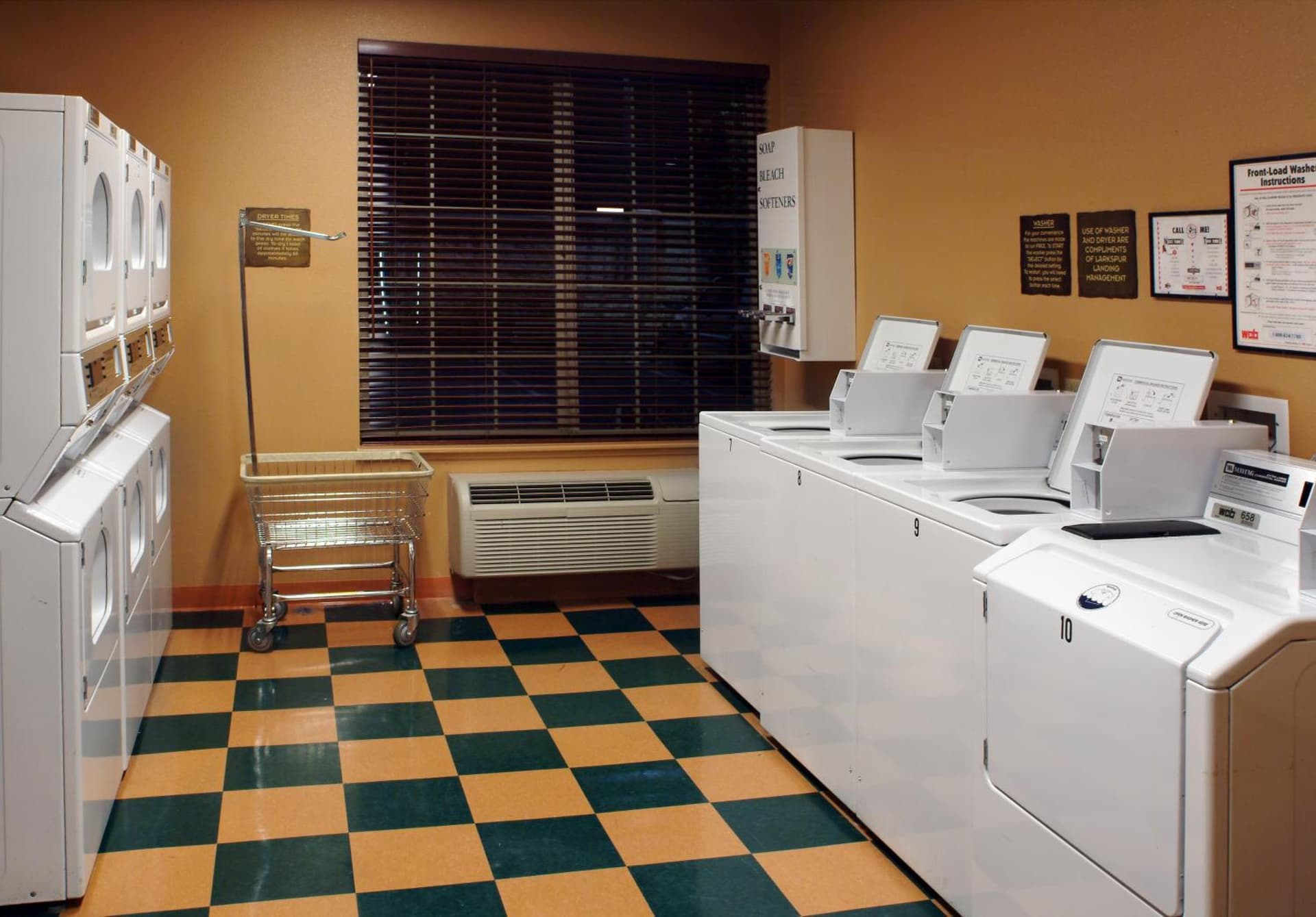 Larkspur Landing Extended Stay Suites Roseville gallery photo in Roseville, CA — image 41