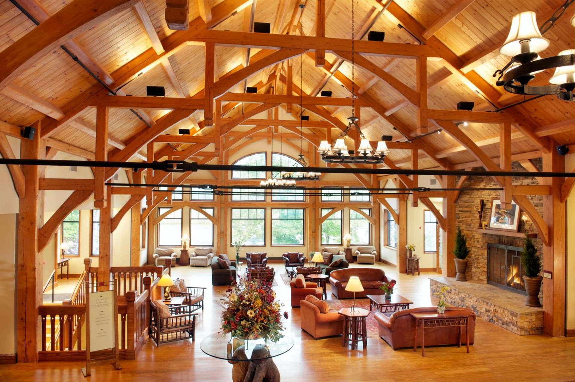 Stonewall Resort interior in Roanoke — gallery photo 2