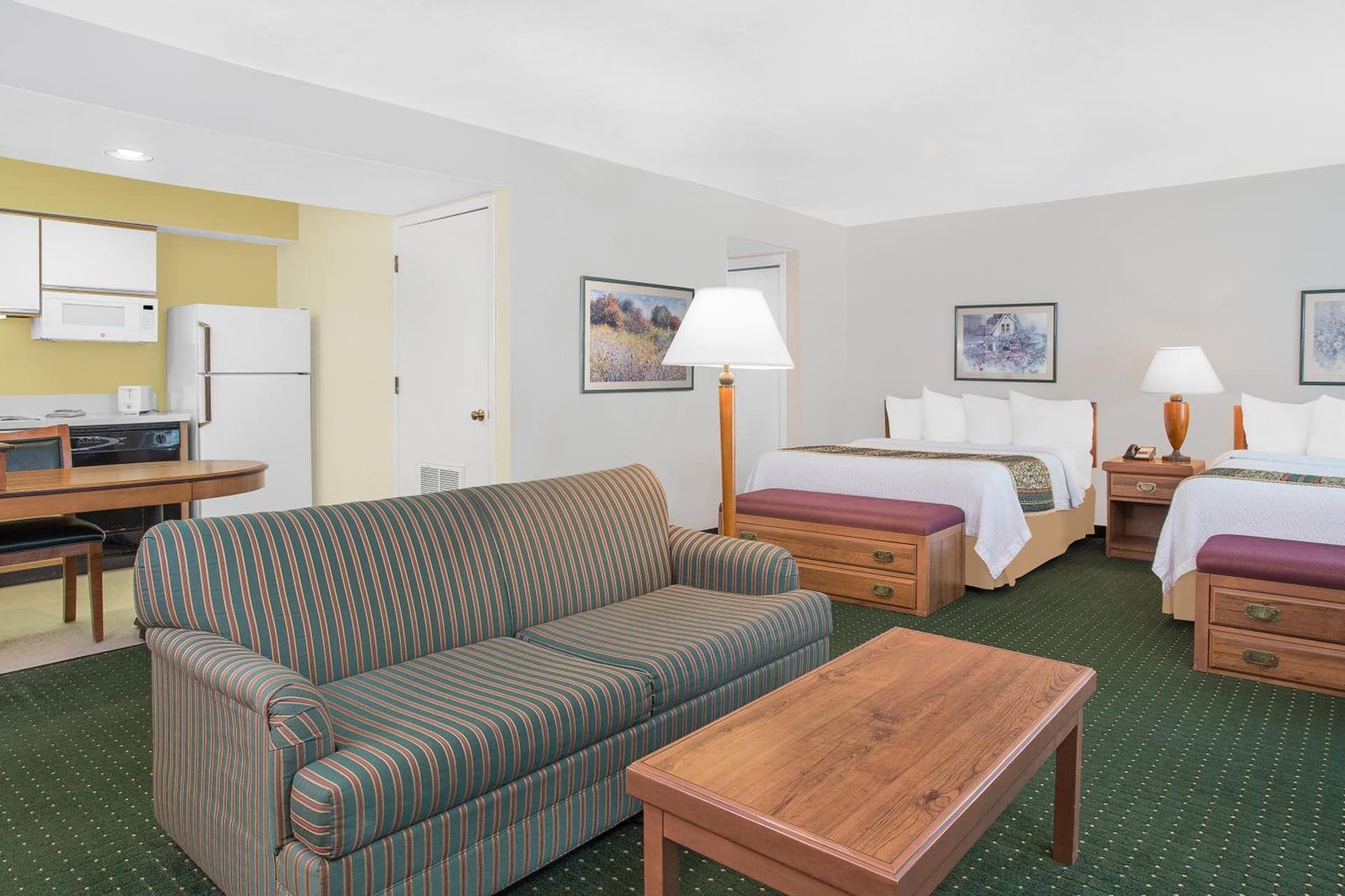 Hawthorn Extended Stay by Wyndham Green Bay gallery photo in Green Bay, WI — image 7