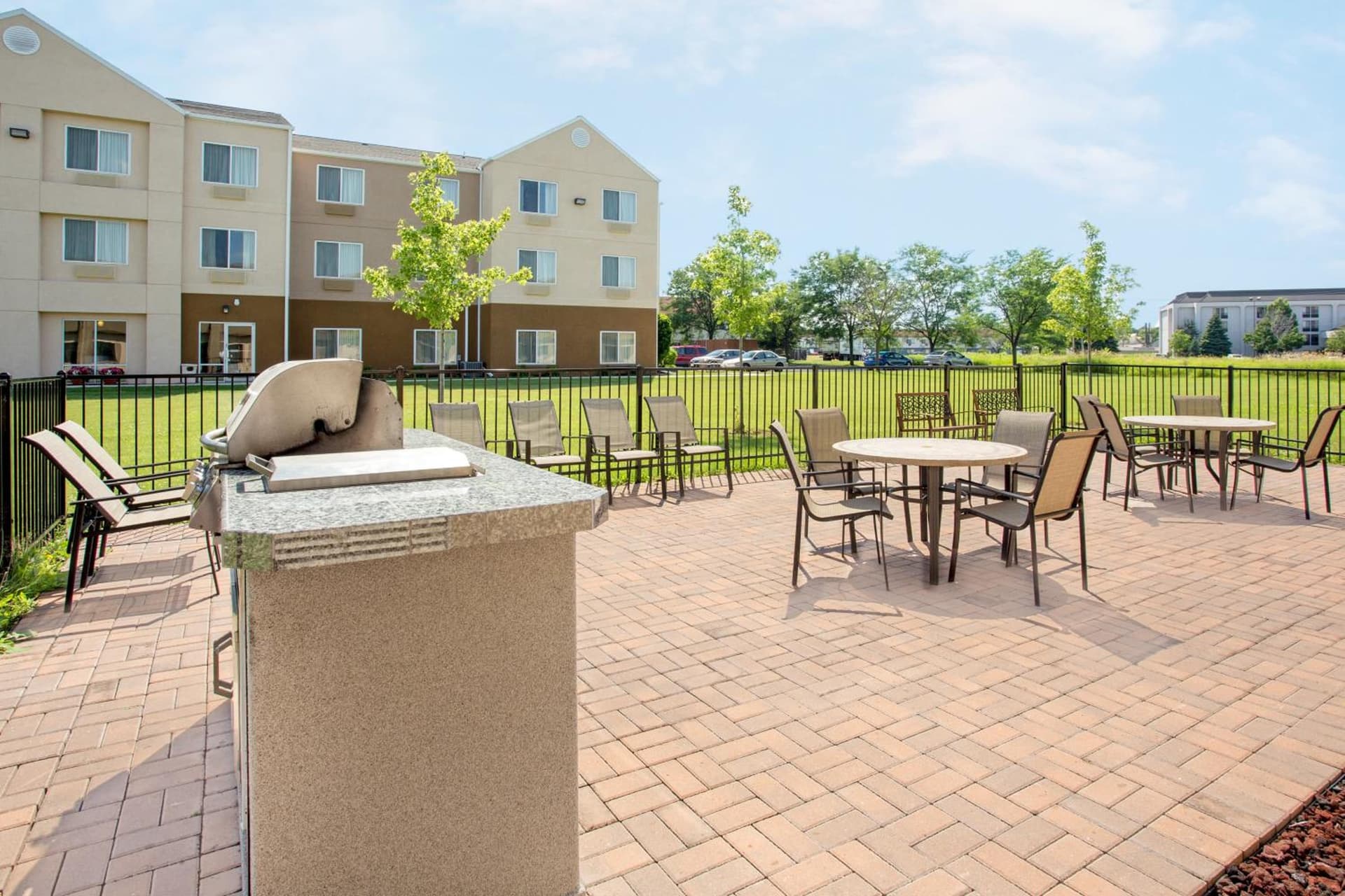 Baymont by Wyndham Green Bay interior in Green Bay, WI — gallery photo 2