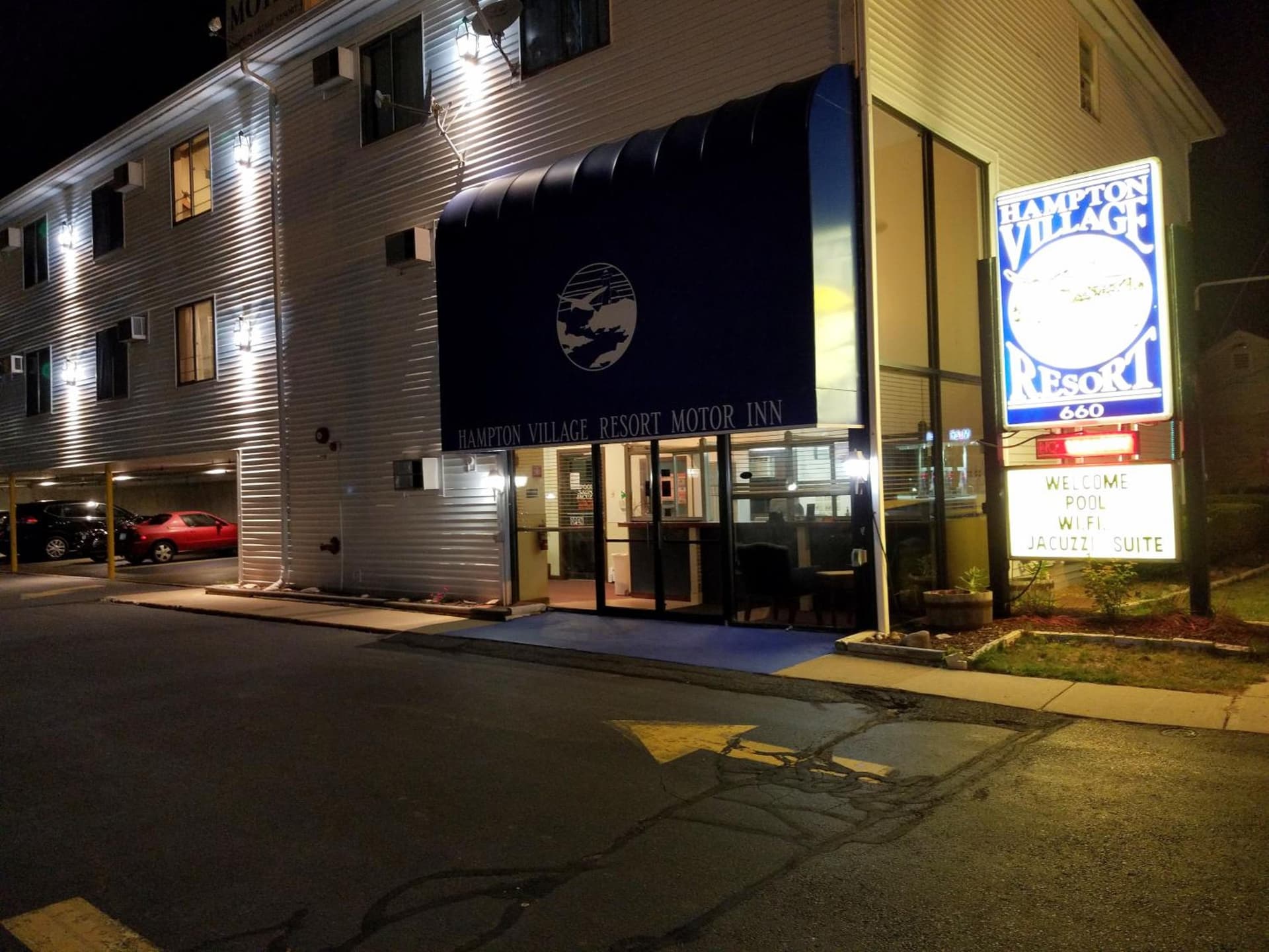 Hampton Village Inn interior in Hampton, NH — gallery photo 2