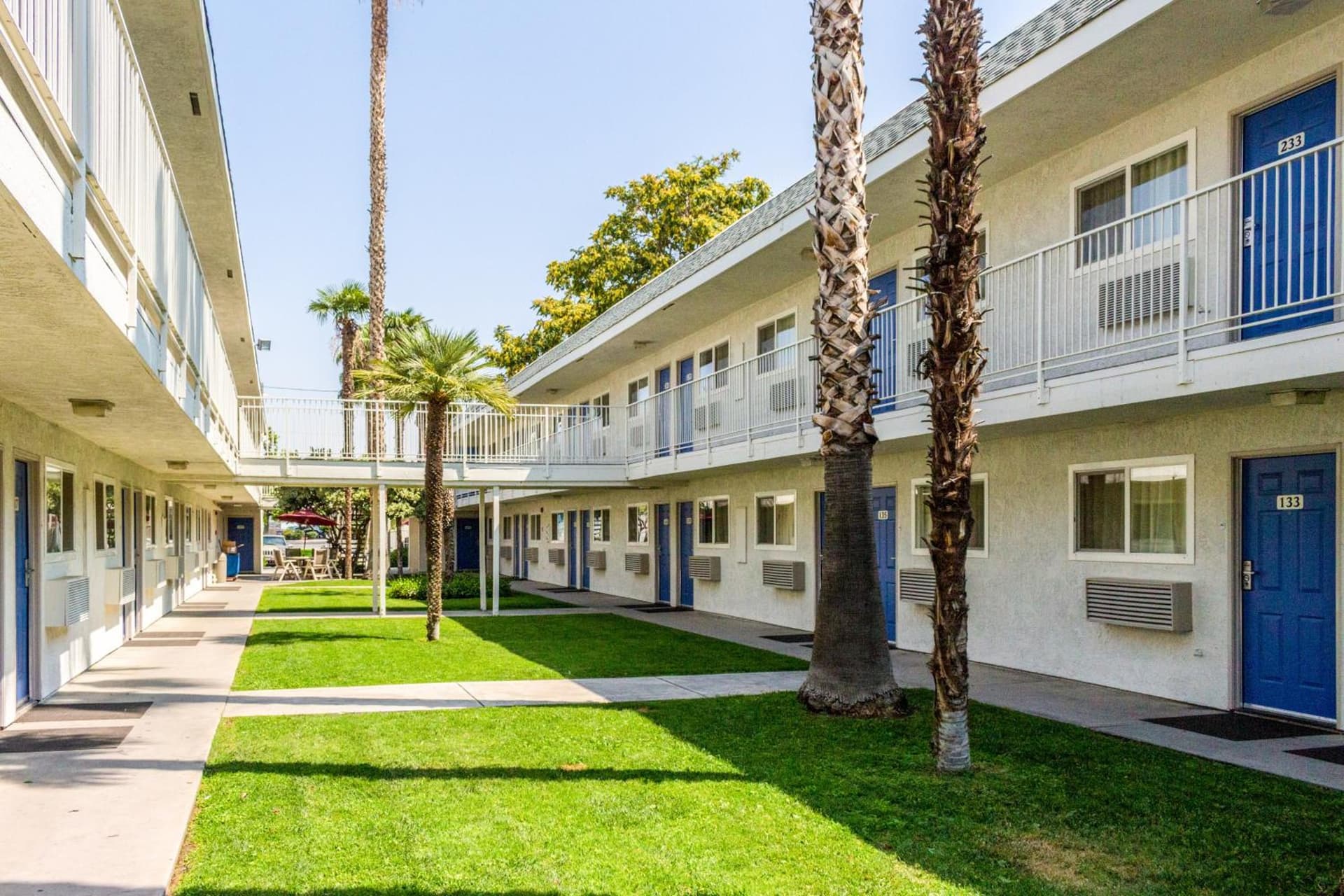 Motel 6-Bakersfield, CA - East gallery photo in Bakersfield, CA — image 9