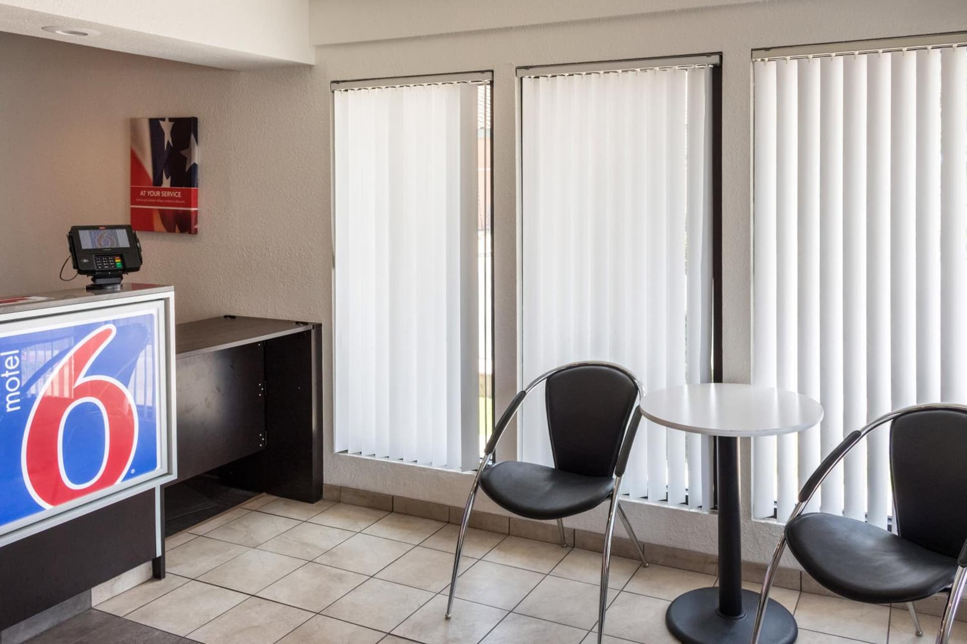 Motel 6 Bakersfield, CA - Convention Center gallery photo in Bakersfield, CA — image 39