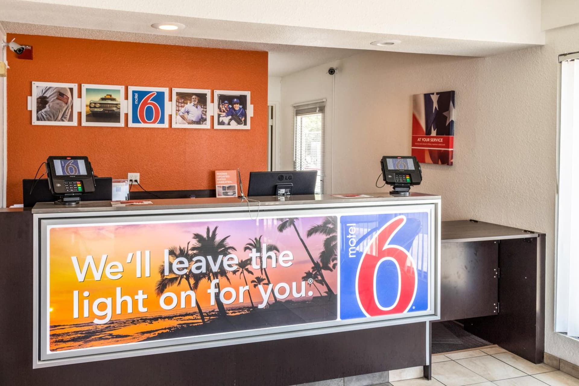 Motel 6 Bakersfield, CA - Convention Center gallery photo in Bakersfield, CA — image 23