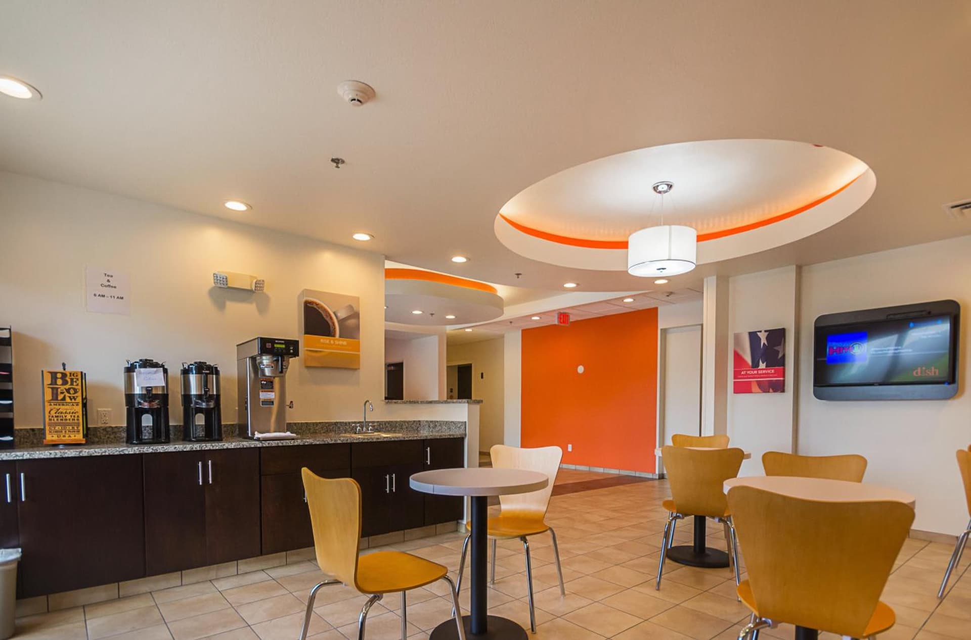 Days Inn by Wyndham South Bend/Notre Dame gallery photo in South Bend, IN — image 40