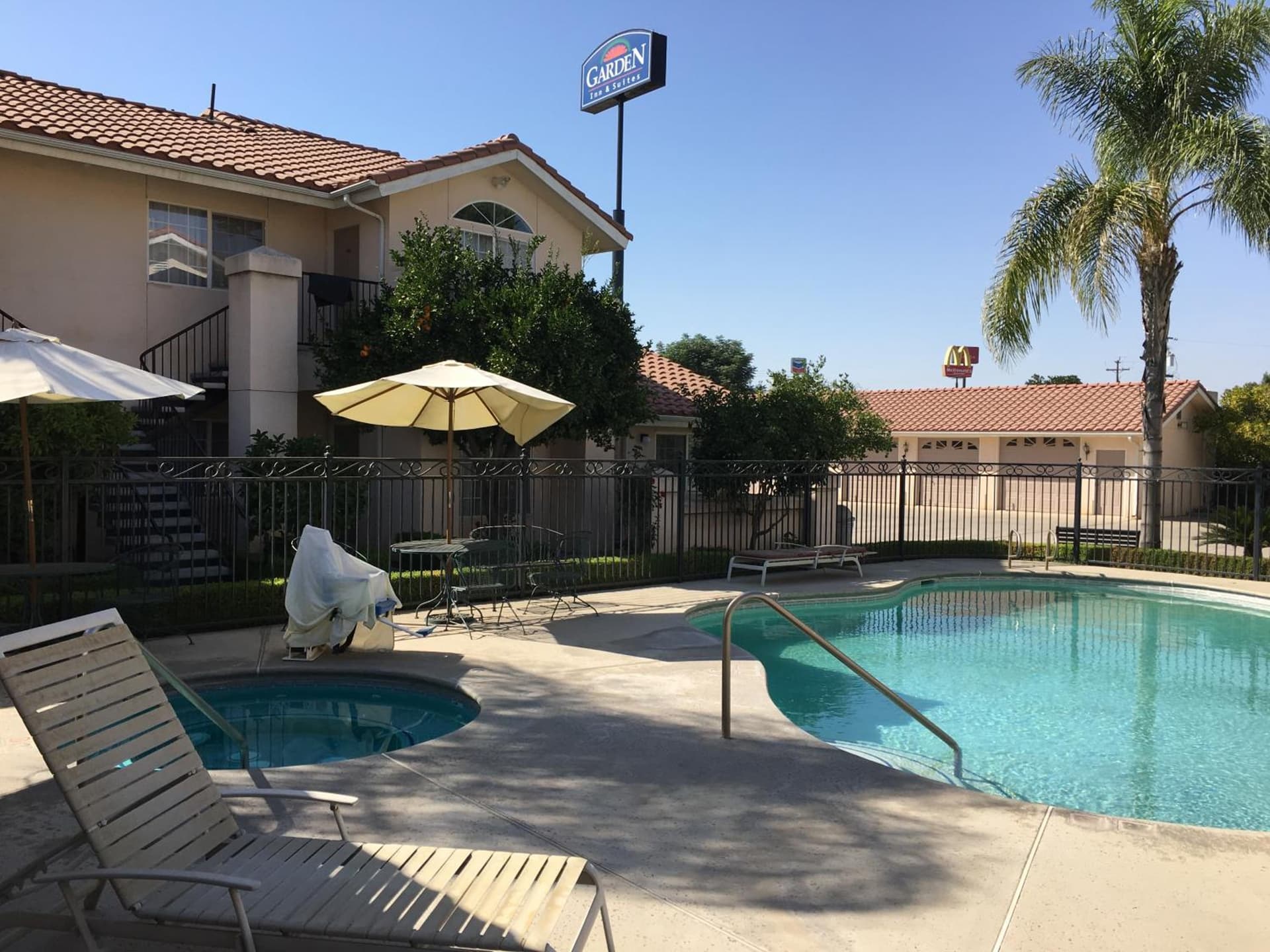 Garden Inn and Suites Fresno gallery photo in Fresno, CA — image 11