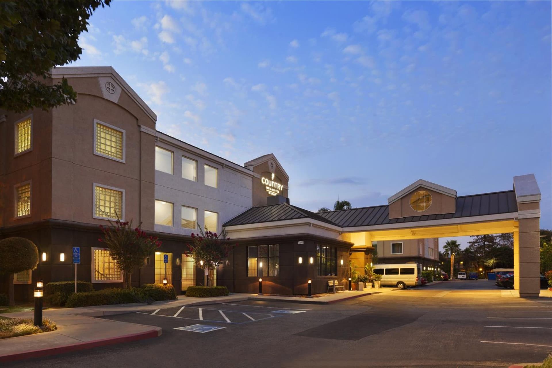 Country Inn & Suites by Radisson, San Jose International Airport, CA gallery photo in San Jose, CA — image 54