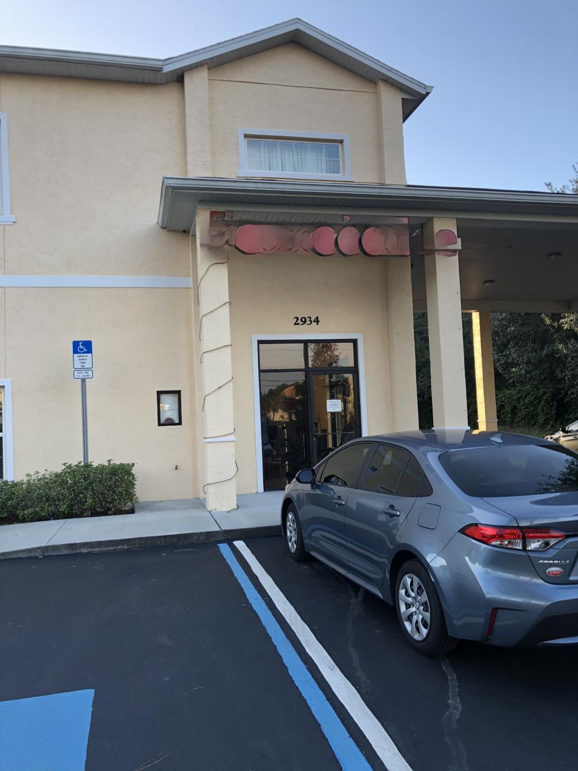 Green Palms Extended Stay interior in Kissimmee, FL — gallery photo 2