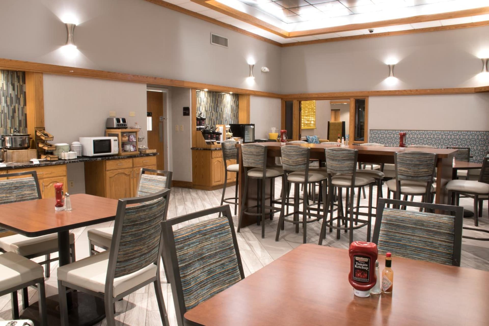 Greenstay Hotel & Suites Central gallery photo in Springfield, MO — image 48