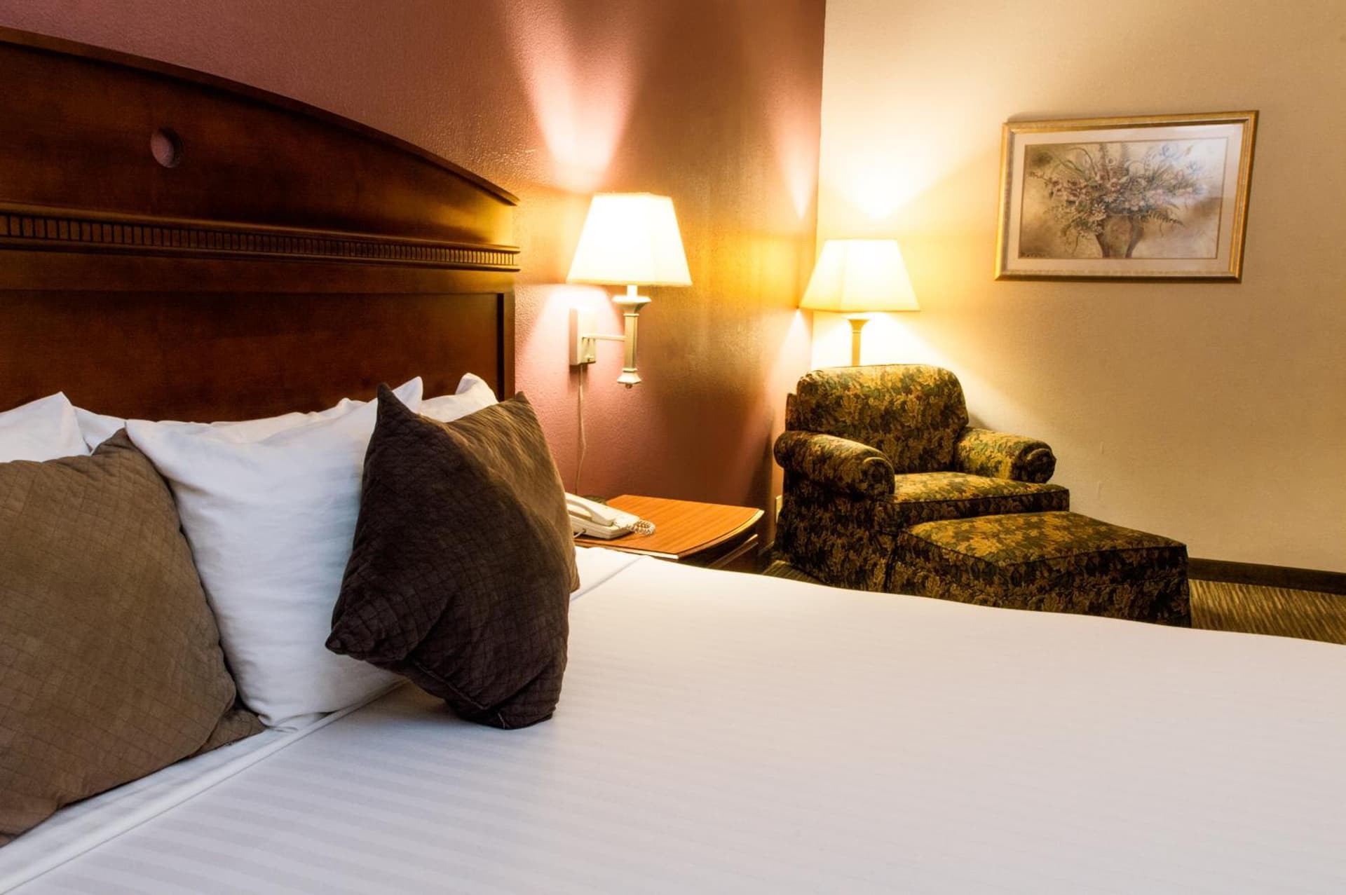 Greenstay Hotel & Suites Central gallery photo in Springfield, MO — image 58
