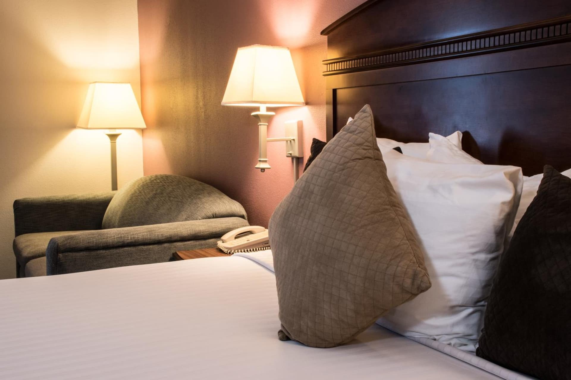 Greenstay Hotel & Suites Central gallery photo in Springfield, MO — image 29