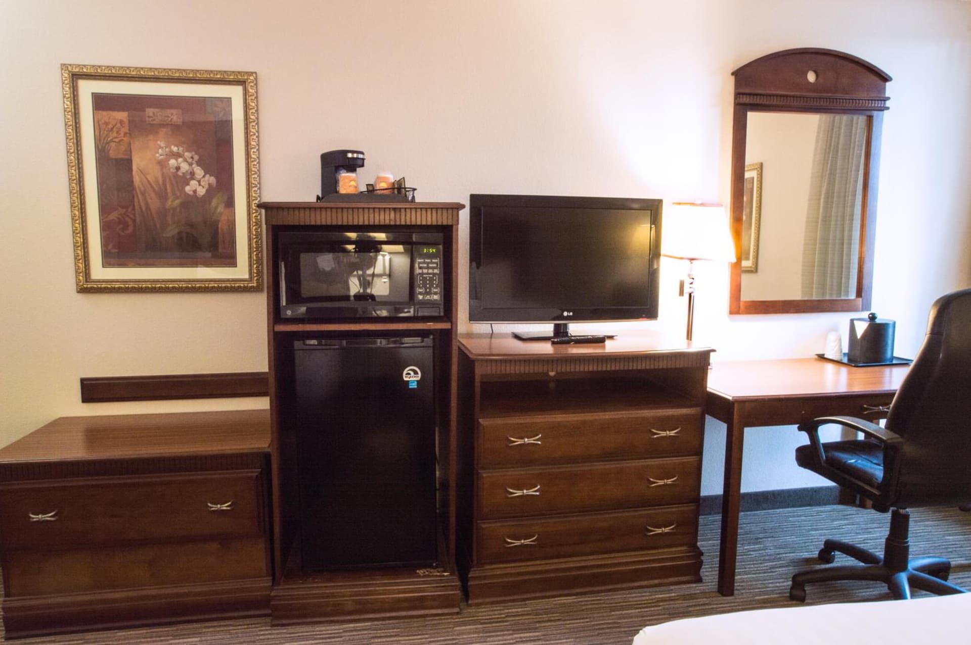 Greenstay Hotel & Suites Central gallery photo in Springfield, MO — image 39