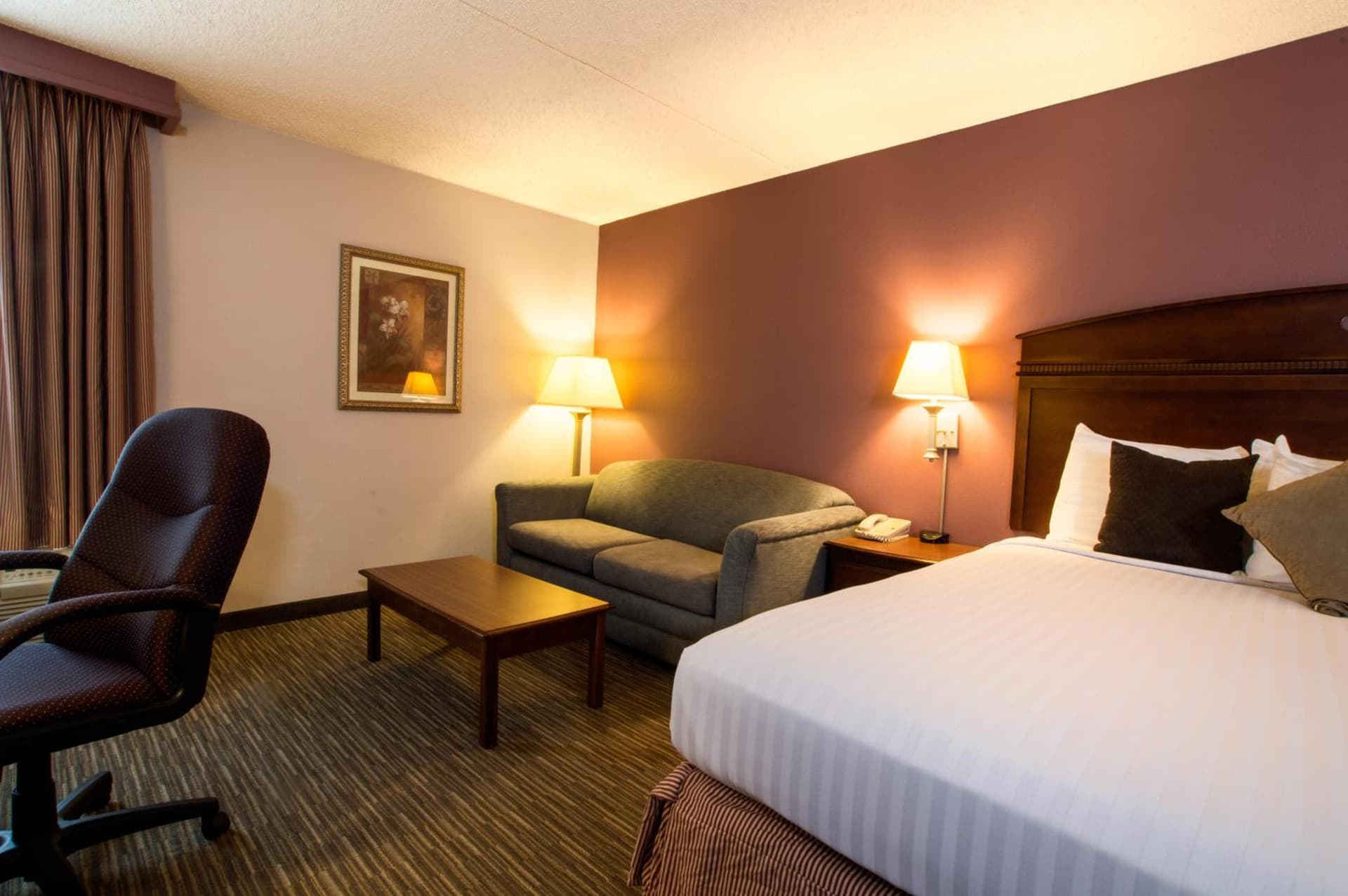 Greenstay Hotel & Suites Central gallery photo in Springfield, MO — image 50