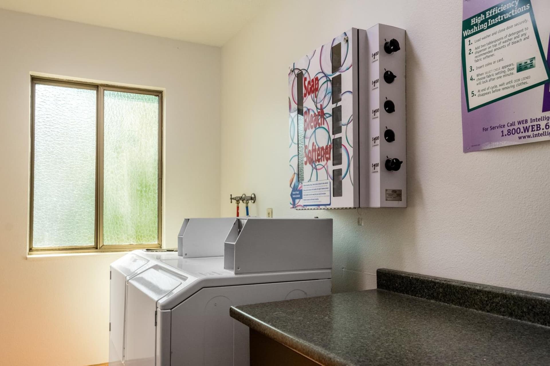 Motel 6-Gresham, OR - Portland property views in Gresham, OR — gallery photo 3