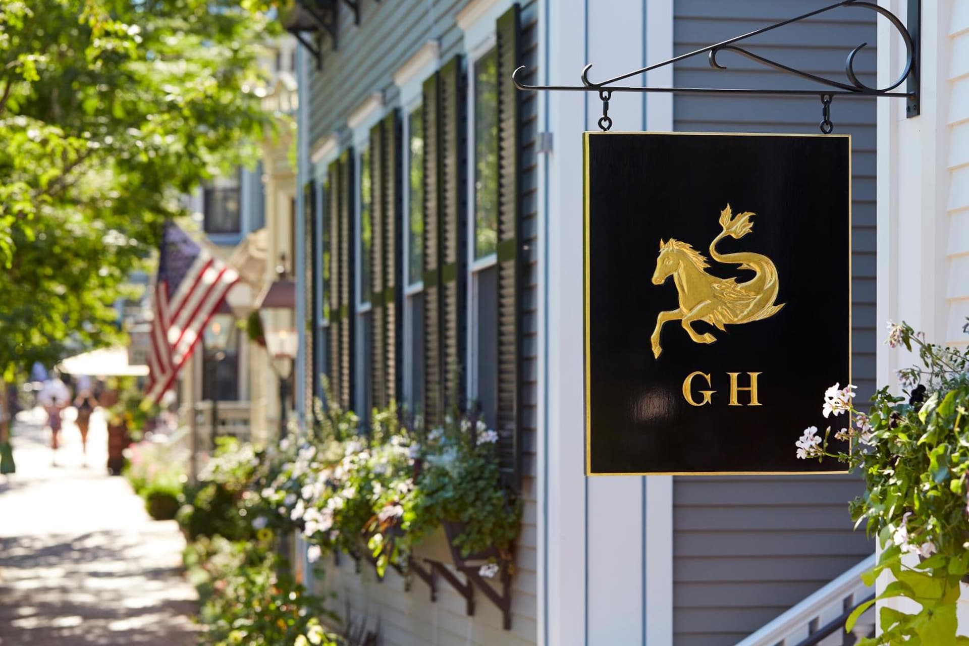 Greydon House interior in Nantucket, MA — gallery photo 2
