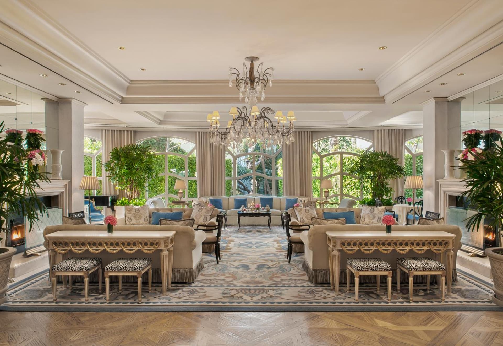 The Peninsula Beverly Hills property views in Los Angeles, CA — gallery photo 3