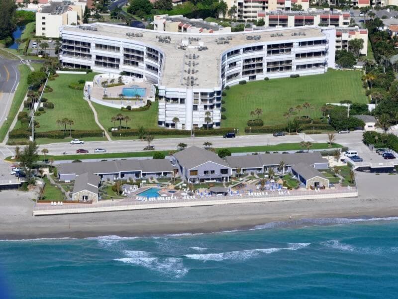 Jupiter Reef Club Resort property views in Jupiter, FL — gallery photo 3