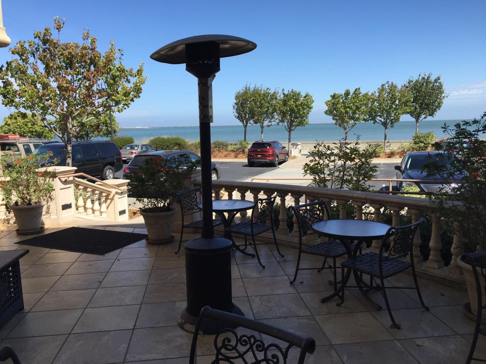 Bay Landing Hotel gallery photo in Burlingame, CA — image 6
