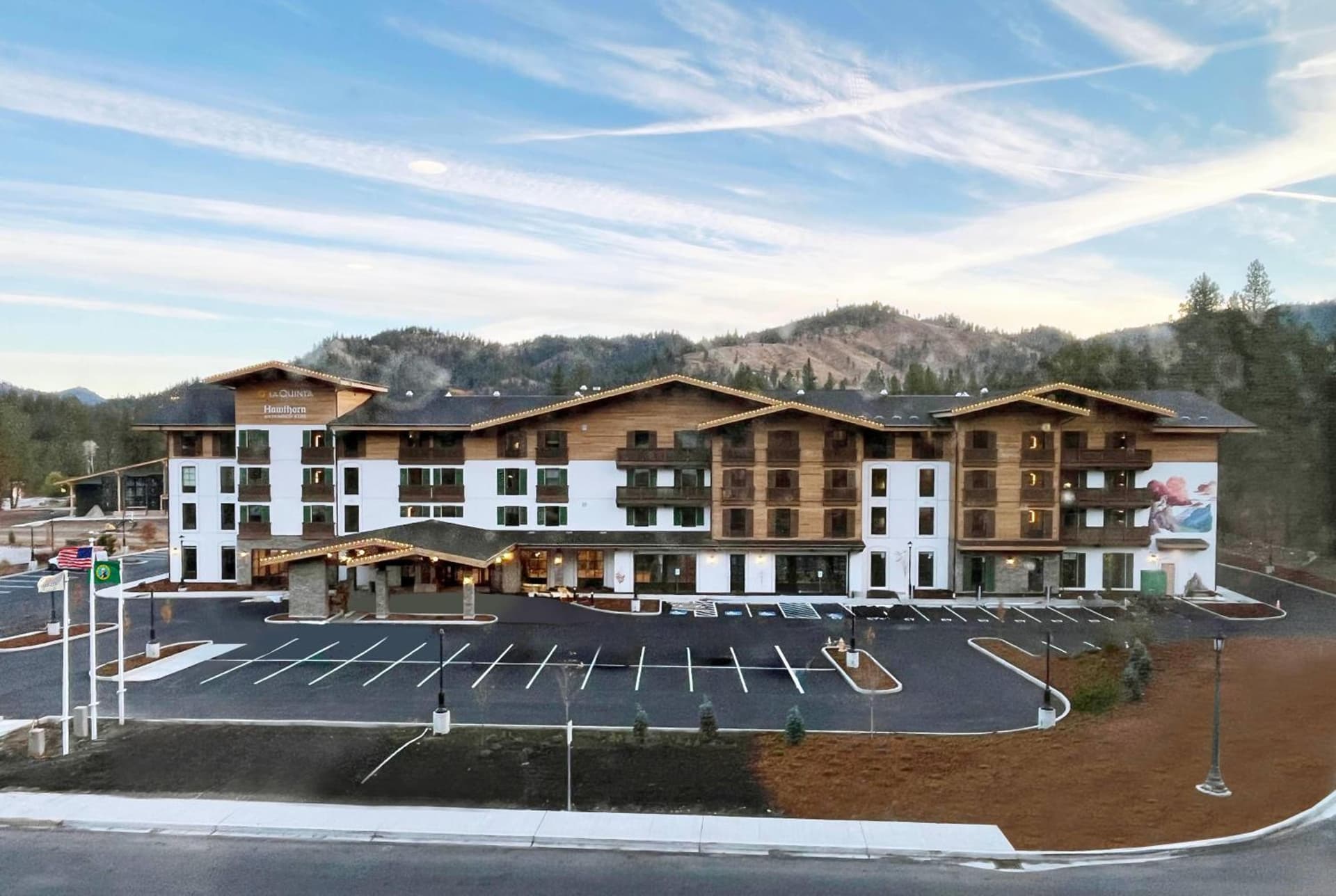 La Quinta Inn and Suites by Wyndham Leavenworth featured exterior or lobby in Leavenworth, WA — similar hotel