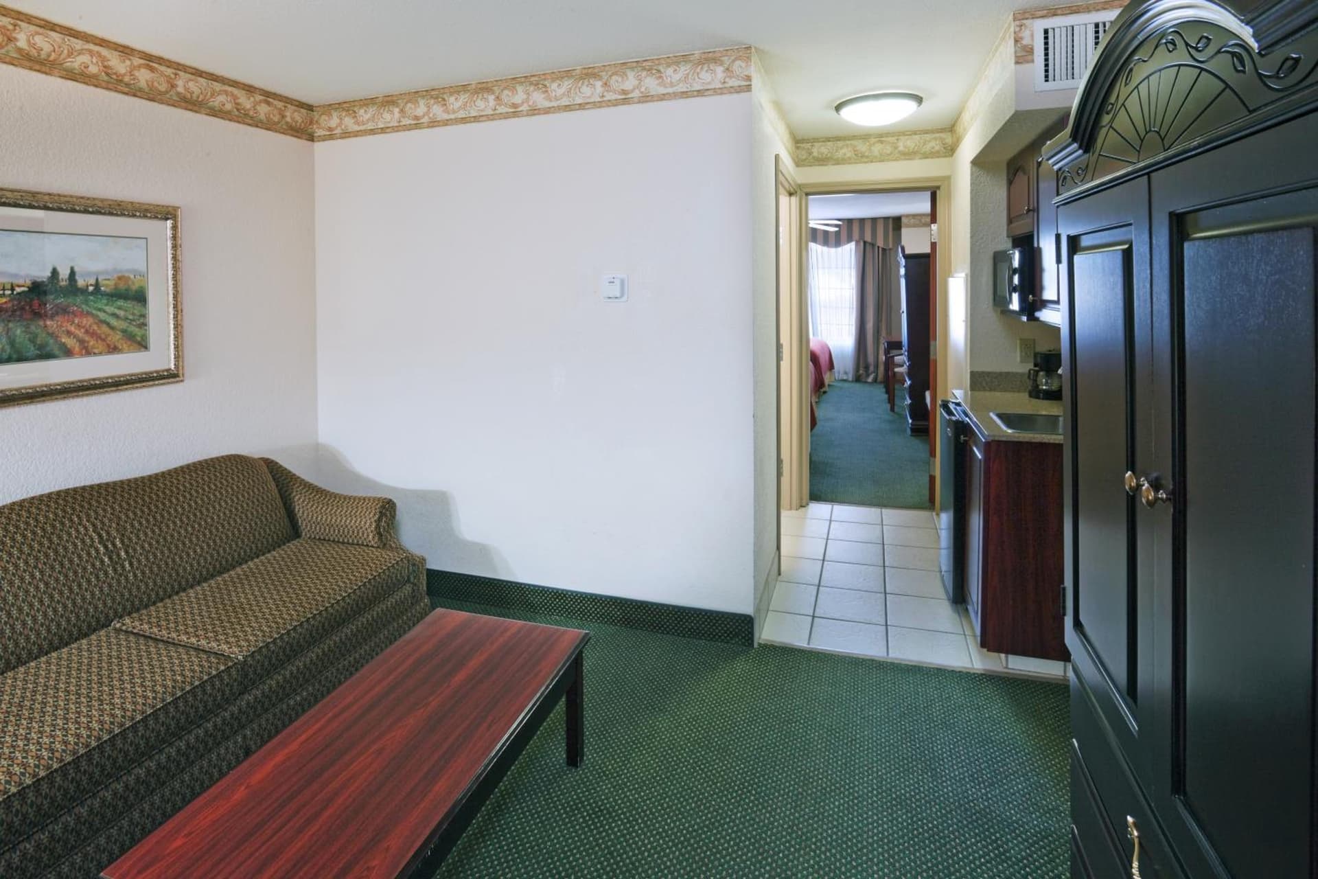 Holiday Inn Express Hotel & Suites Gainesville by IHG property views in Gainesville, TX — gallery photo 3