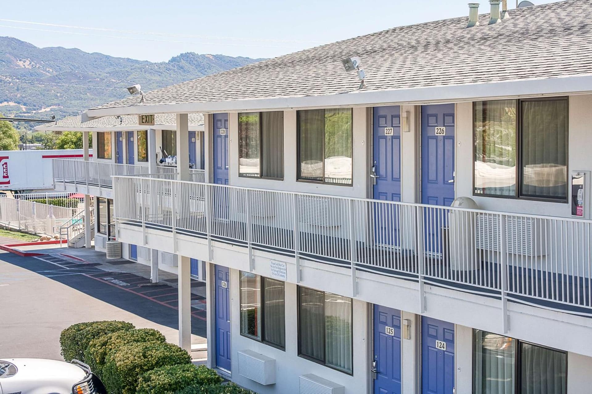 Motel 6-Ukiah, CA featured exterior or lobby in Ukiah, CA — similar hotel