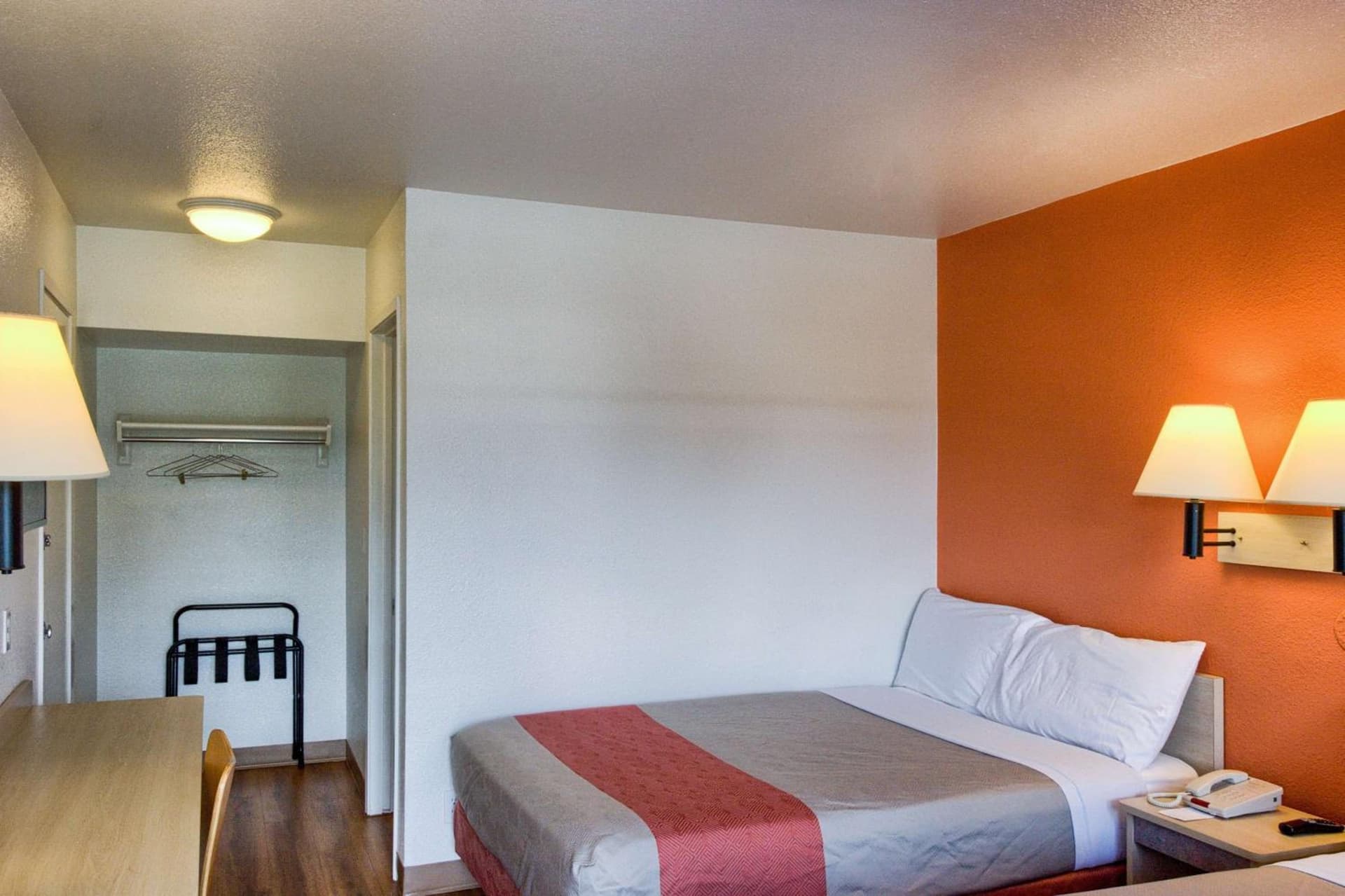 Motel 6-Everett, WA - North gallery photo in Everett, WA — image 7
