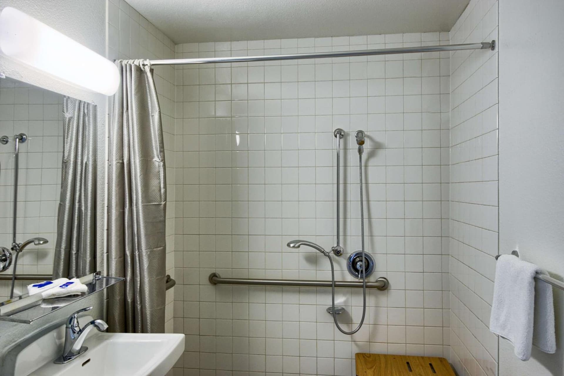 Motel 6-Everett, WA - North gallery photo in Everett, WA — image 26