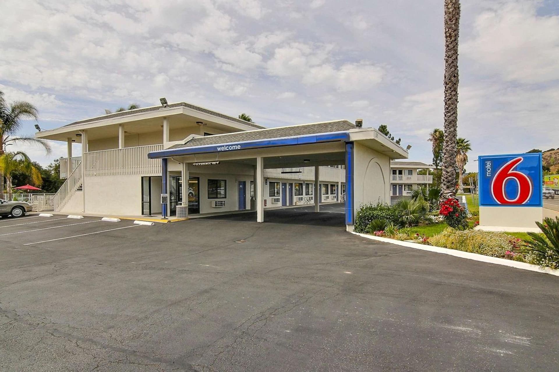 Motel 6-Buellton, CA - Solvang Area featured exterior or lobby in Buellton, CA — similar hotel