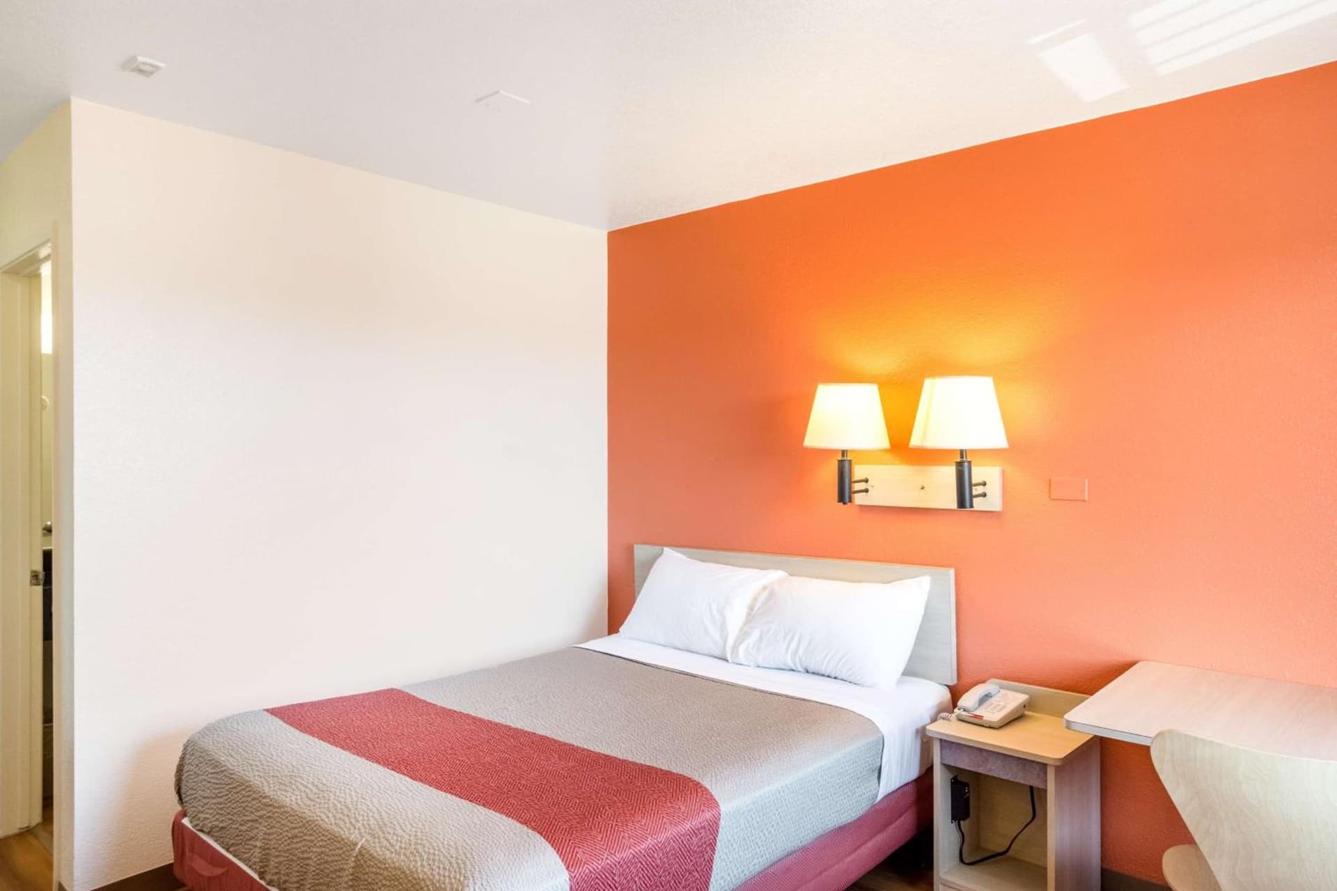 Motel 6-Redding, CA - Central gallery photo in Redding, CA — image 48