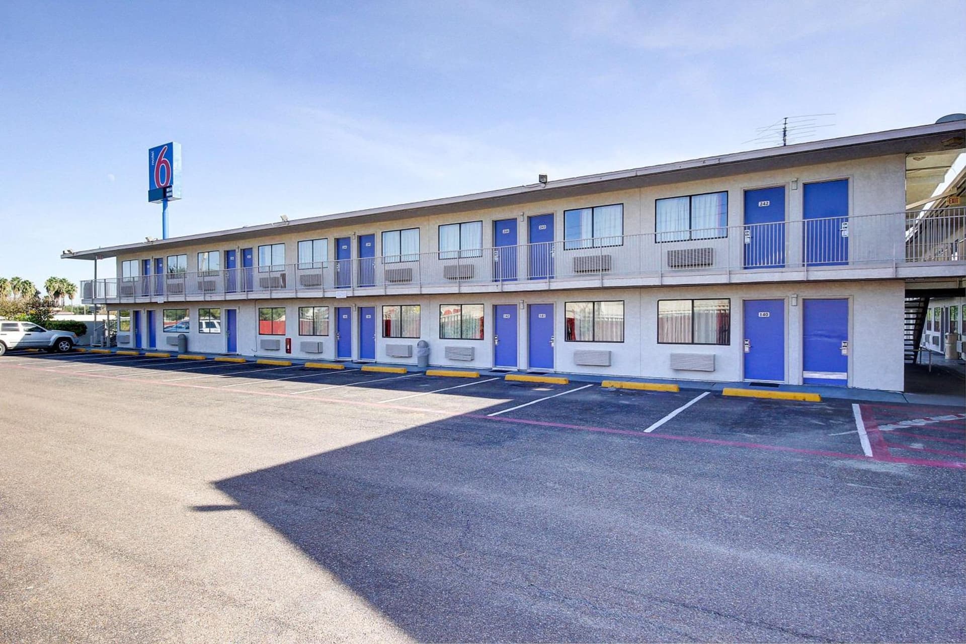 Motel 6-Laredo, TX - South gallery photo in Laredo, TX — image 31